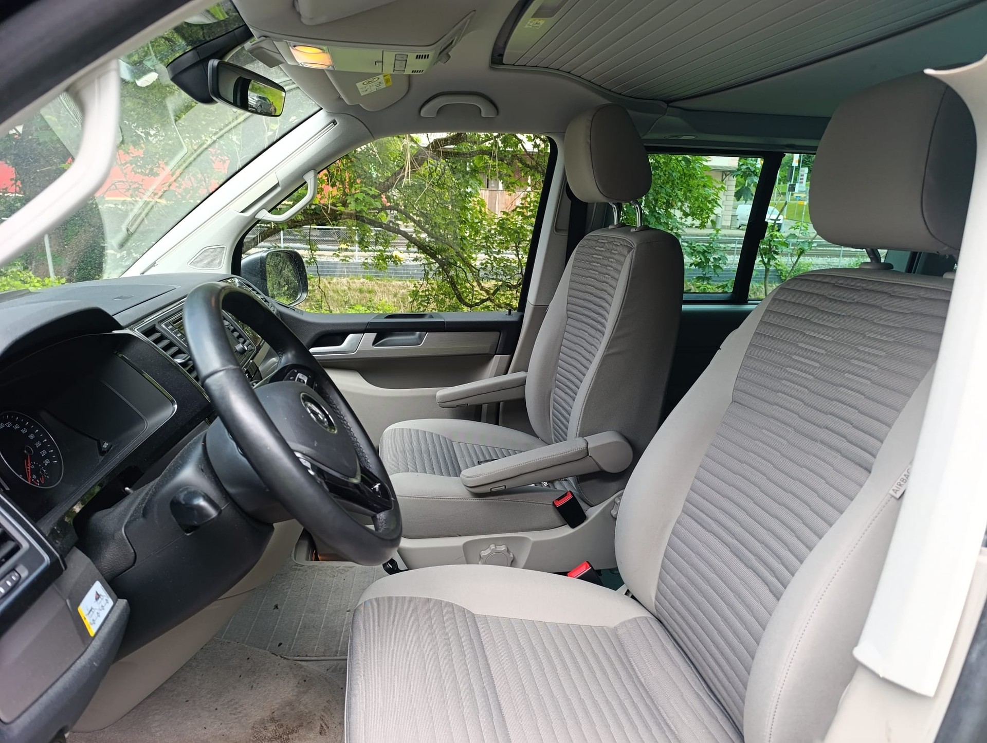 VW T6 California 2.0 TDI Ocean GREY 4Motion-image-4