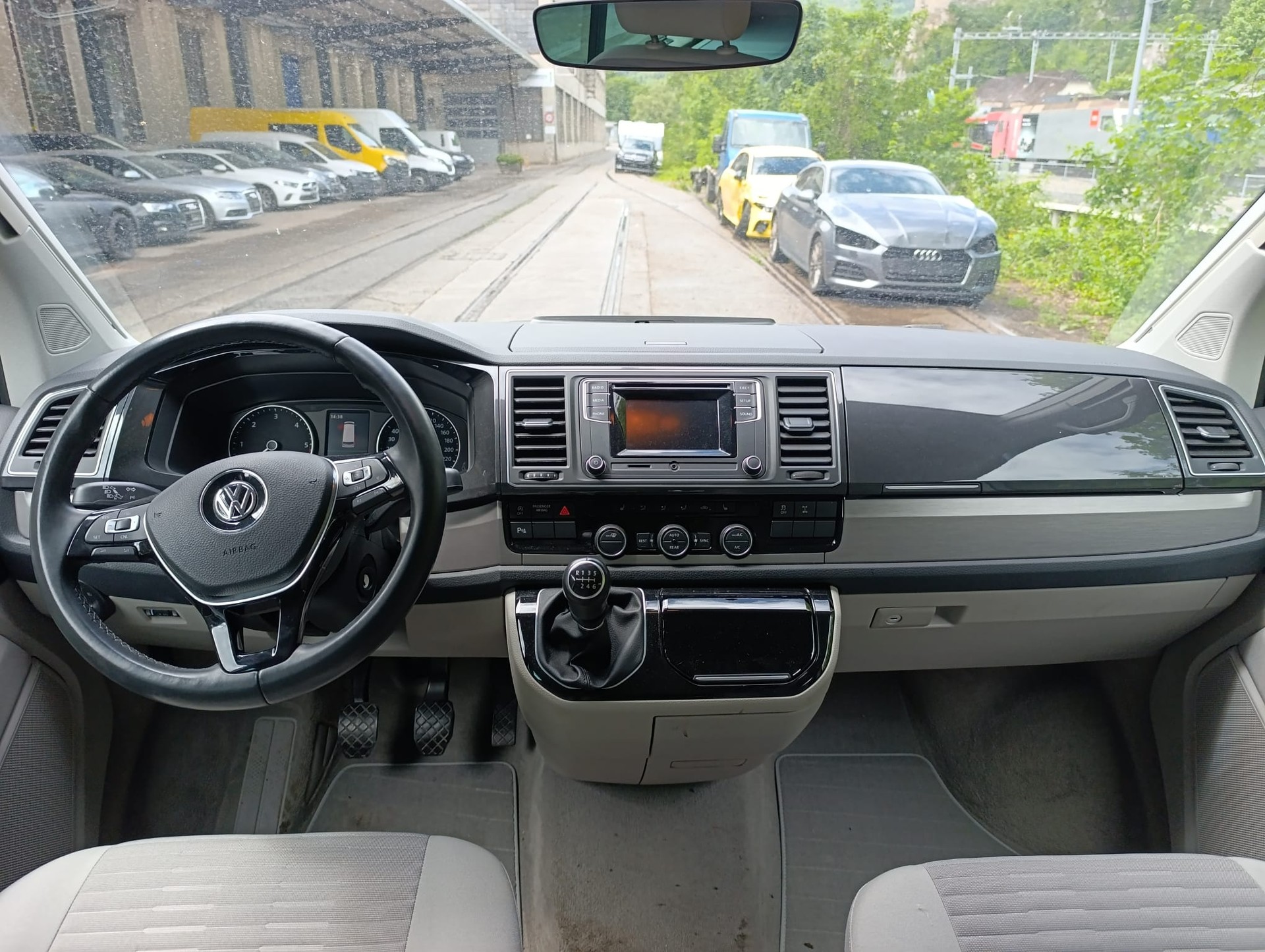 VW T6 California 2.0 TDI Ocean GREY 4Motion-image-10