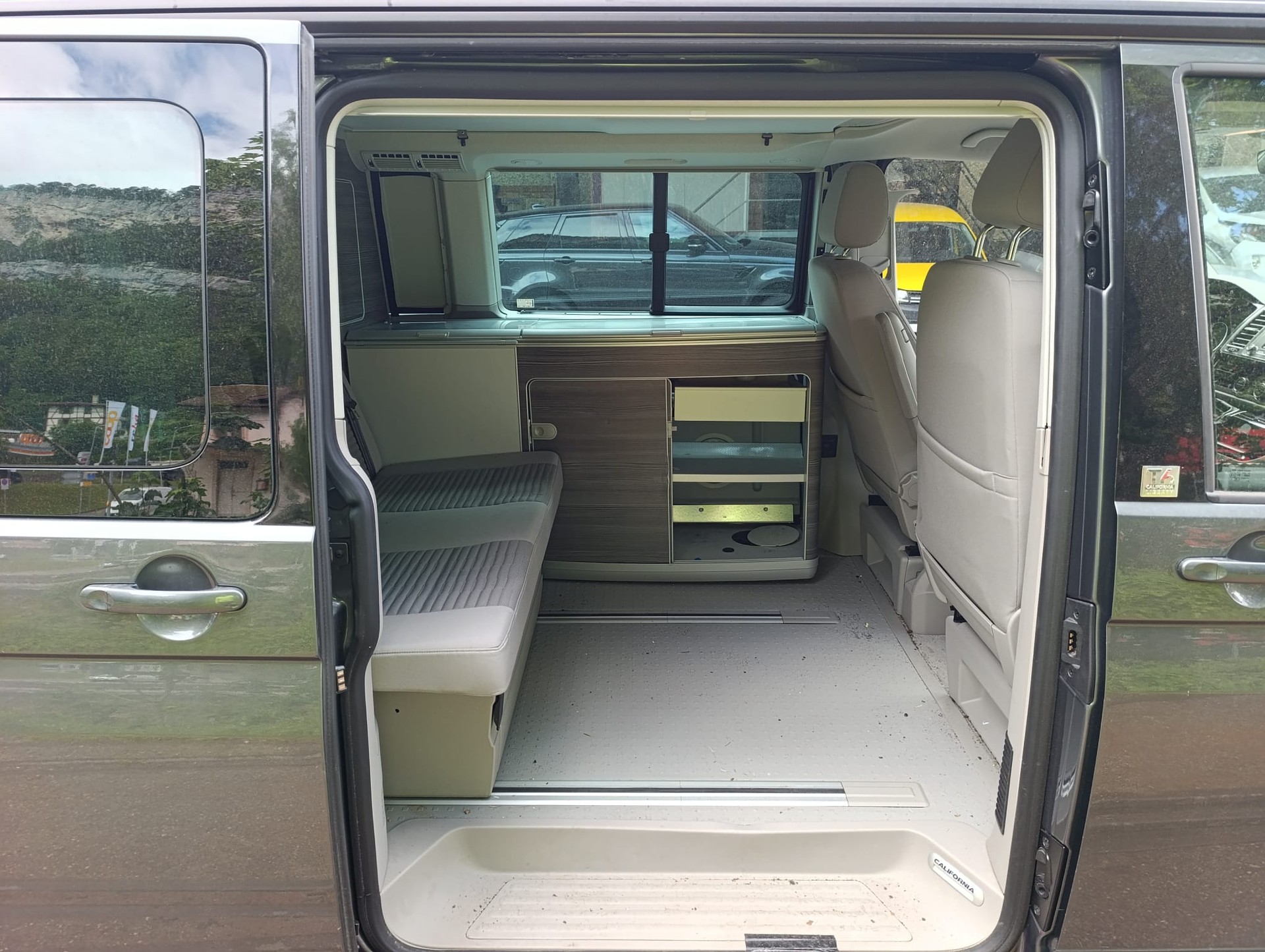 VW T6 California 2.0 TDI Ocean GREY 4Motion-image-7