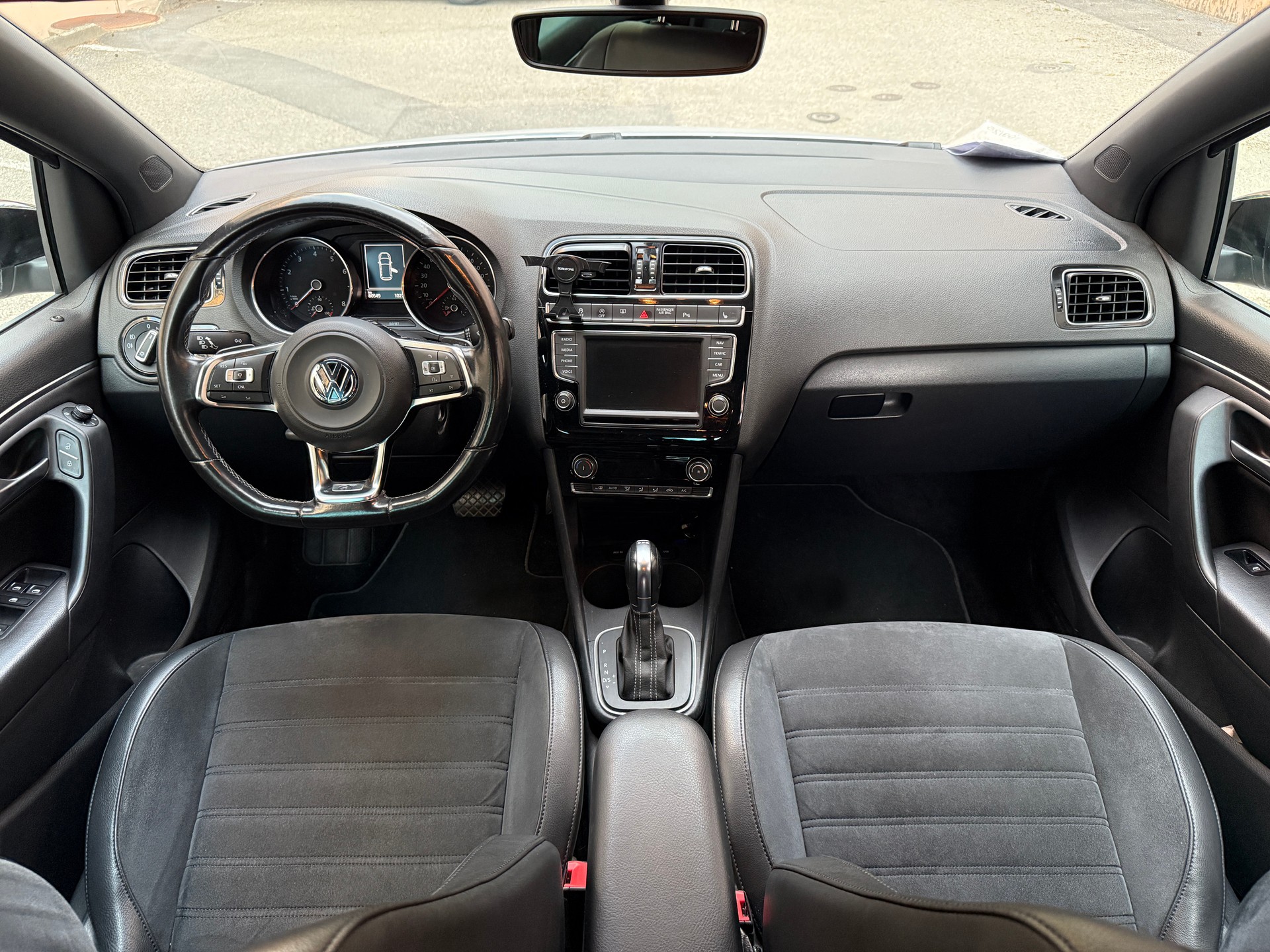 VW Polo 1.4 TSI ACT BlueGT DSG-image-11