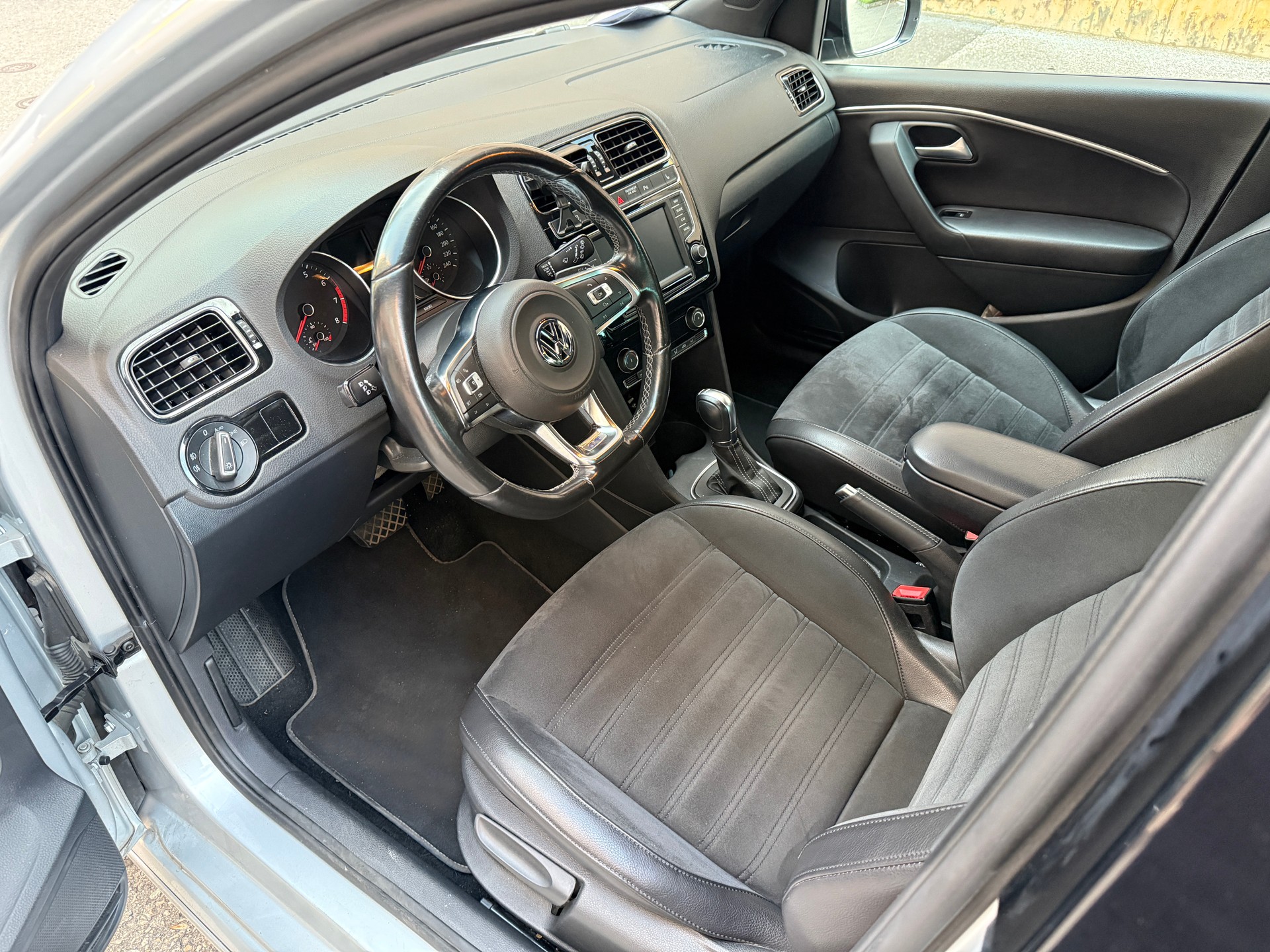 VW Polo 1.4 TSI ACT BlueGT DSG-image-6