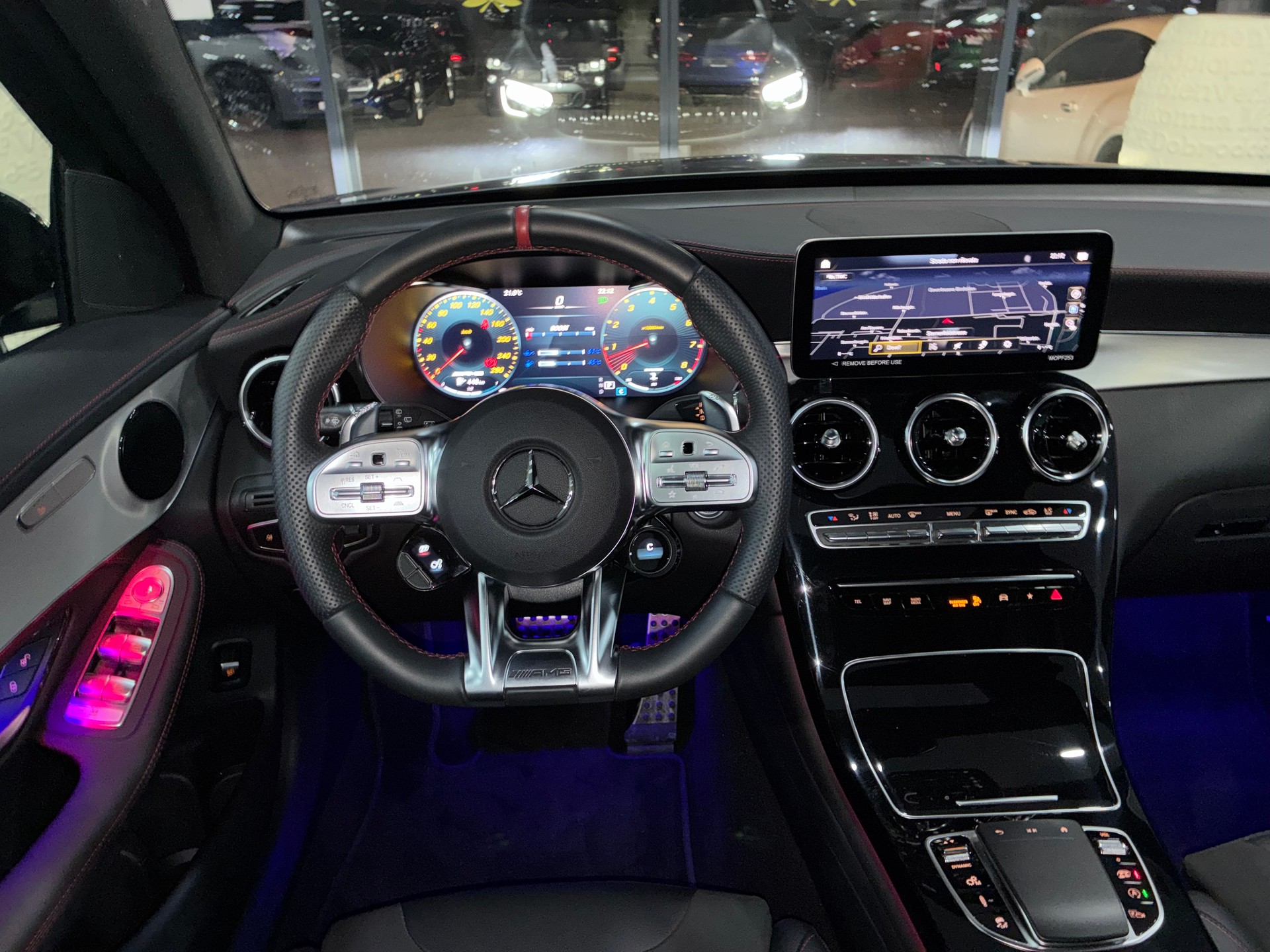 MERCEDES-BENZ GLC 43 AMG 4Matic 9G-Tronic-image-10