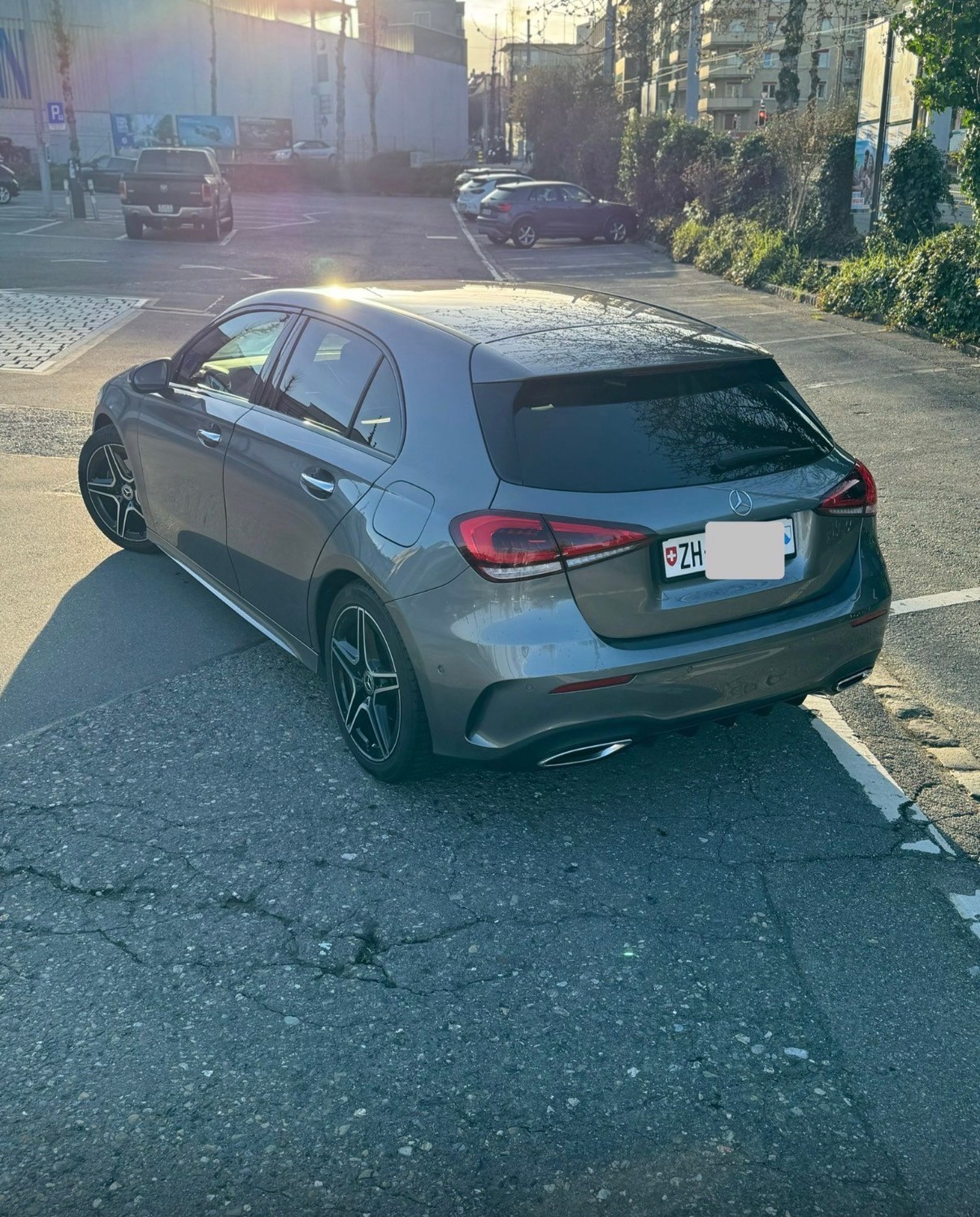 MERCEDES-BENZ A 180 Night Star AMG Line-image-1