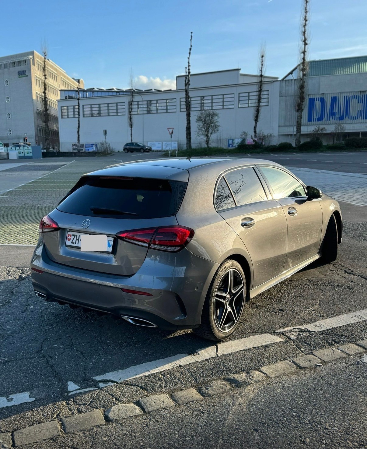 MERCEDES-BENZ A 180 Night Star AMG Line-image-2