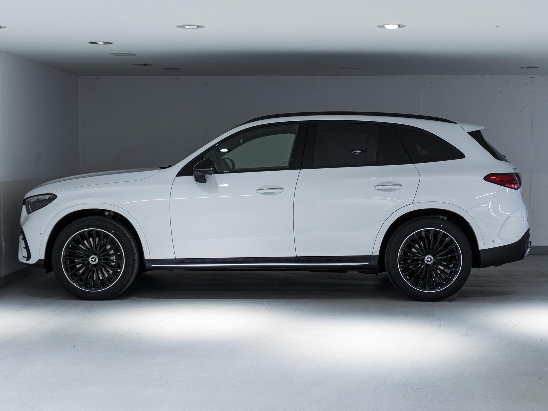 MERCEDES-BENZ GLC 220 d 4MATIC-image-4