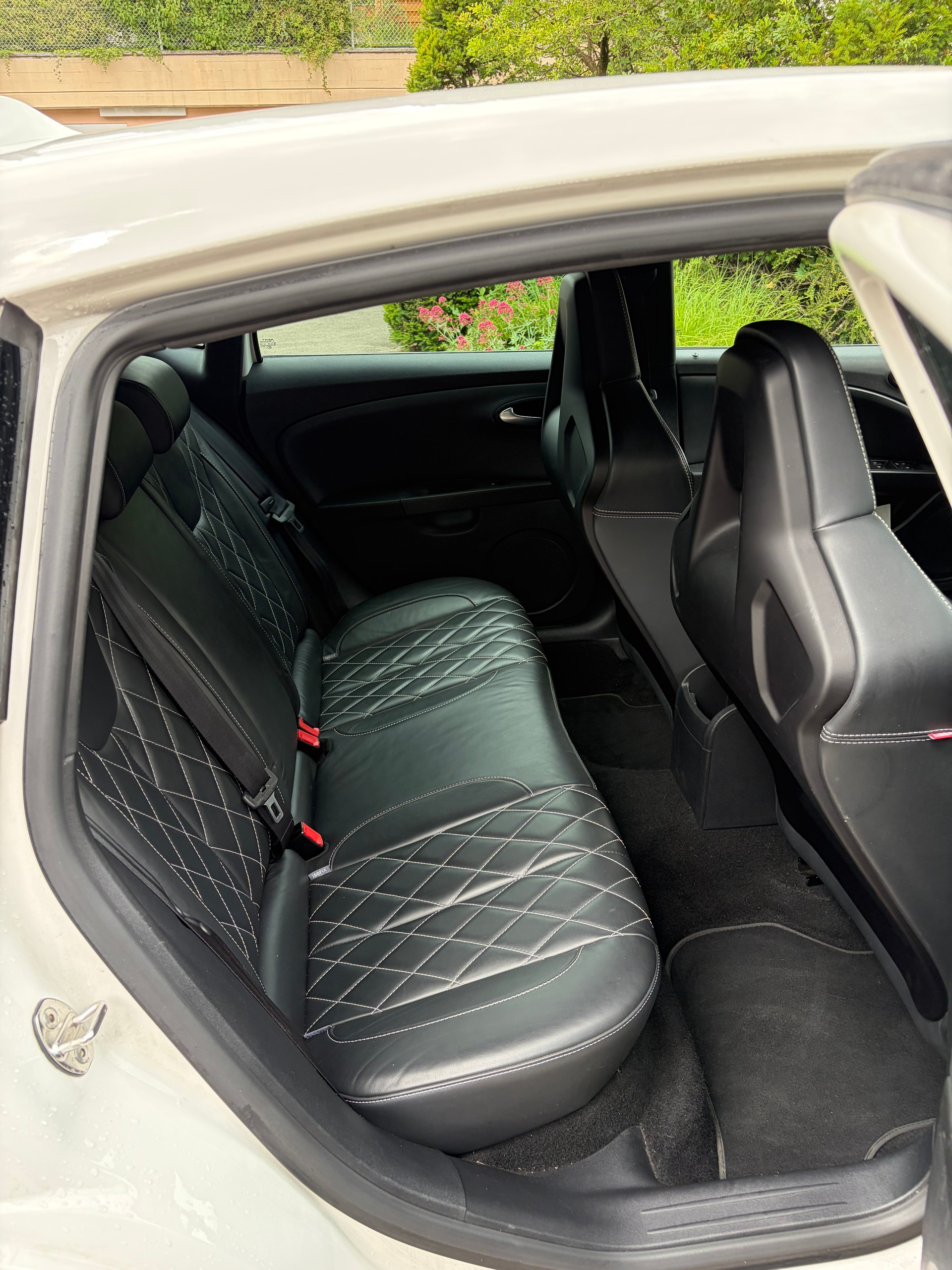 SEAT Cupra-image-7