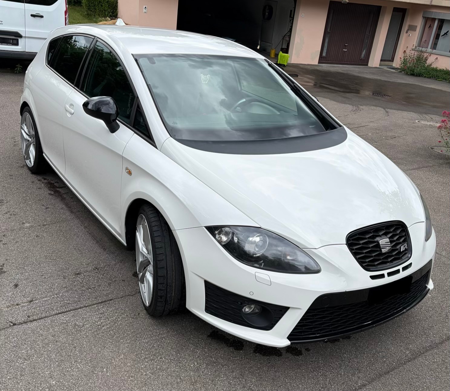 SEAT Cupra-image-0