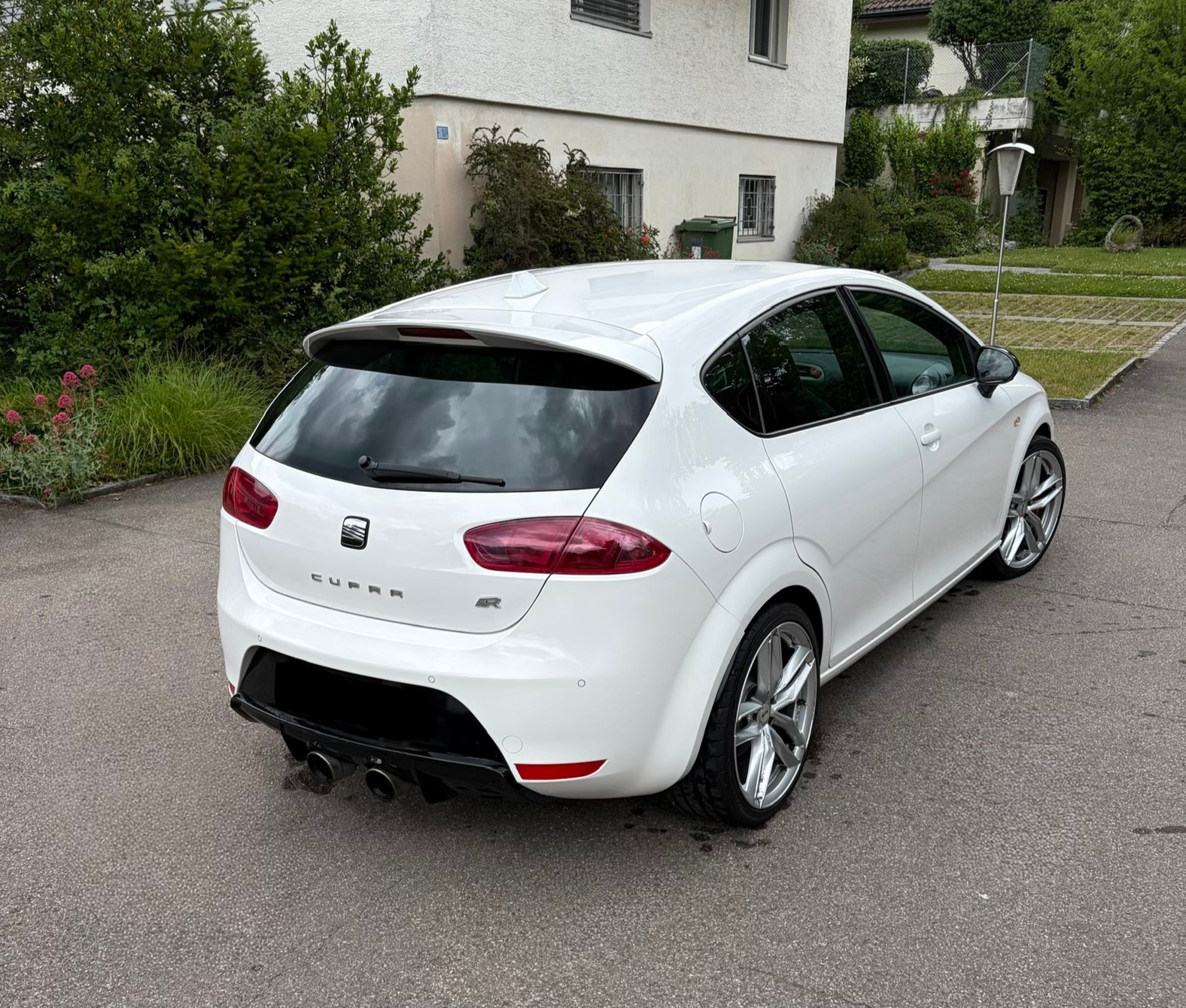SEAT Cupra-image-2