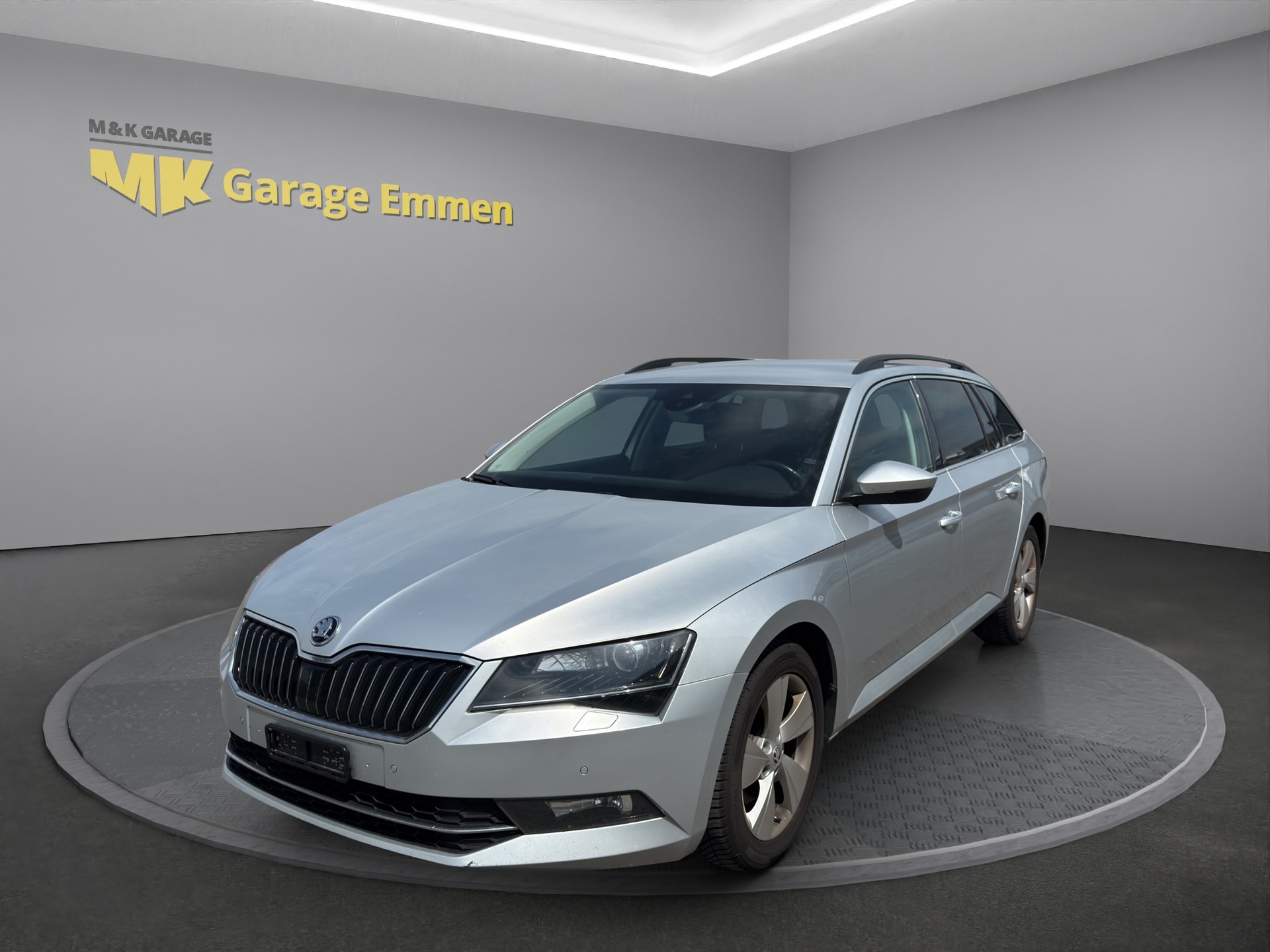 SKODA Superb Combi 2.0 TDi Active DSG