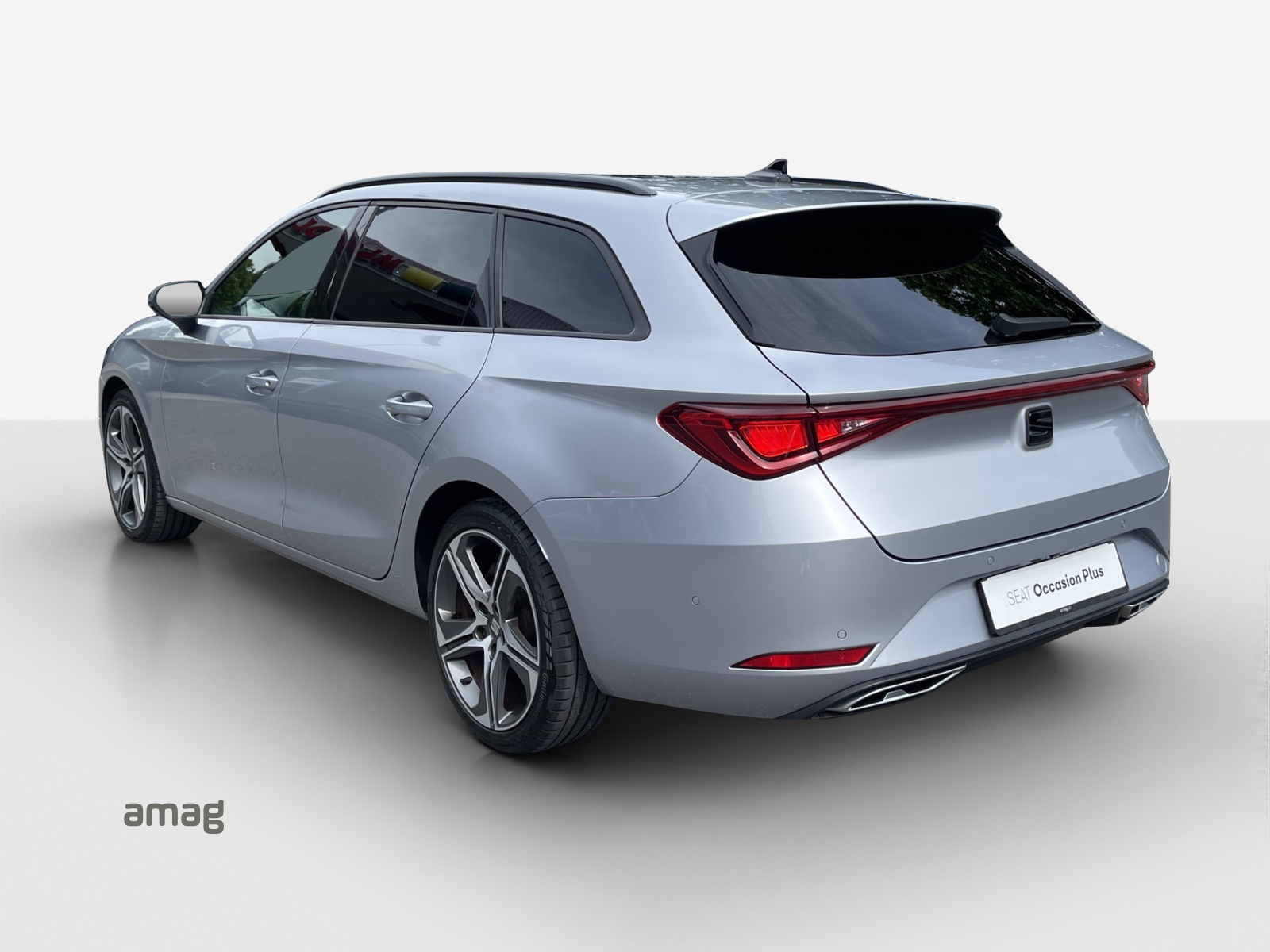 SEAT Leon ST 1.5 eTSI mHEV DSG Hola FR-image-2