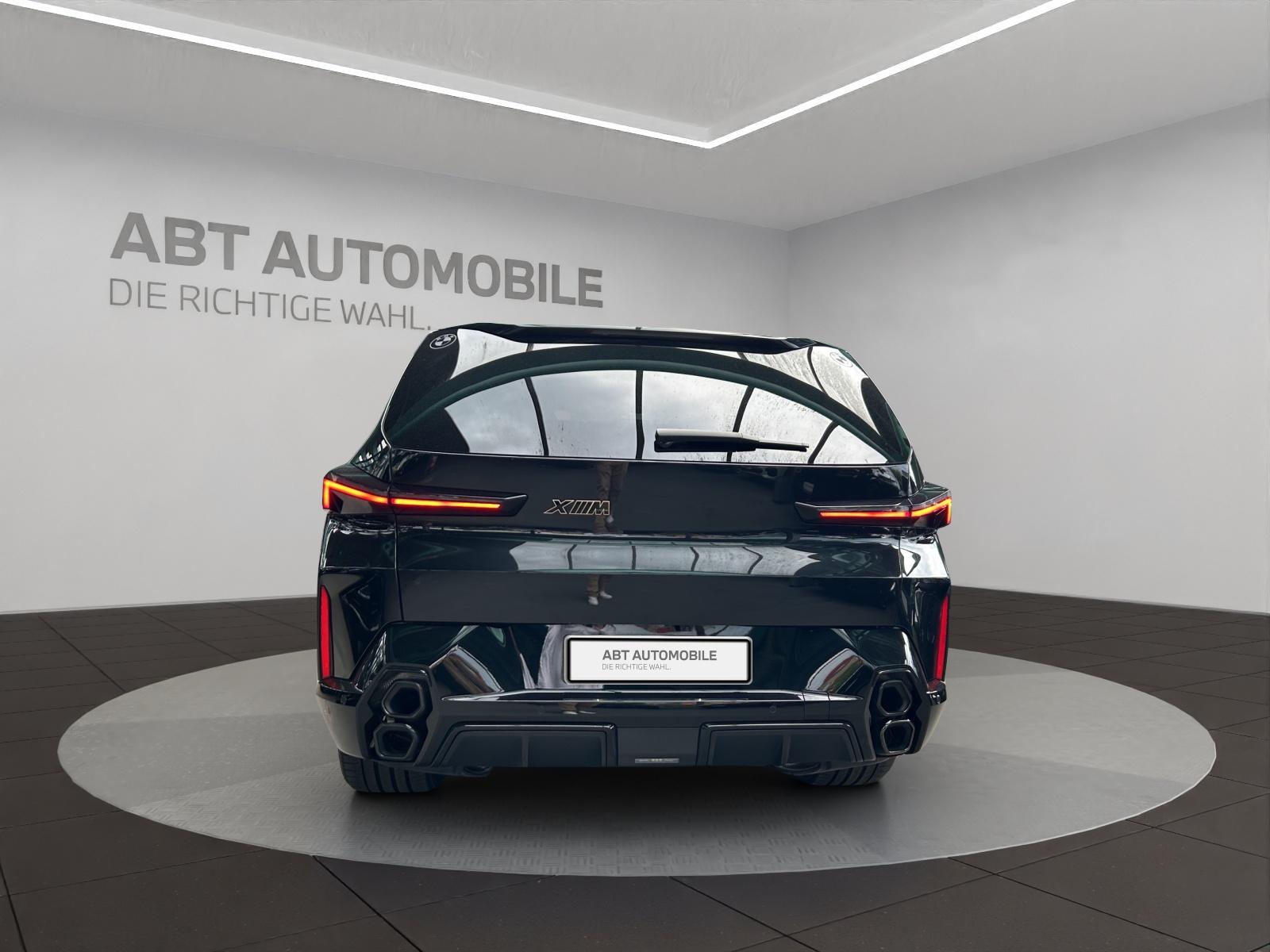 BMW XM Plug-in Hybrid-image-4