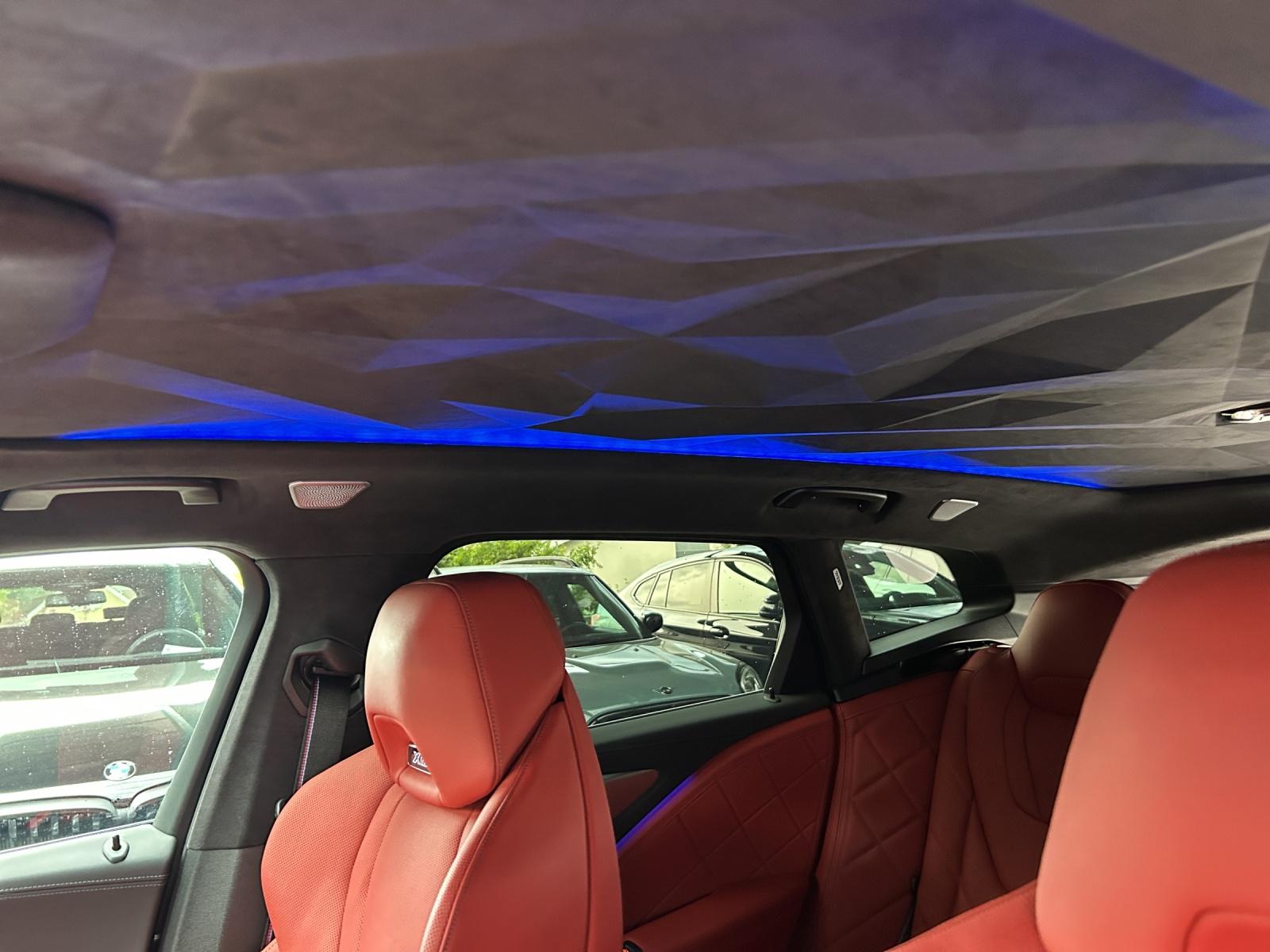 BMW XM Plug-in Hybrid-image-12