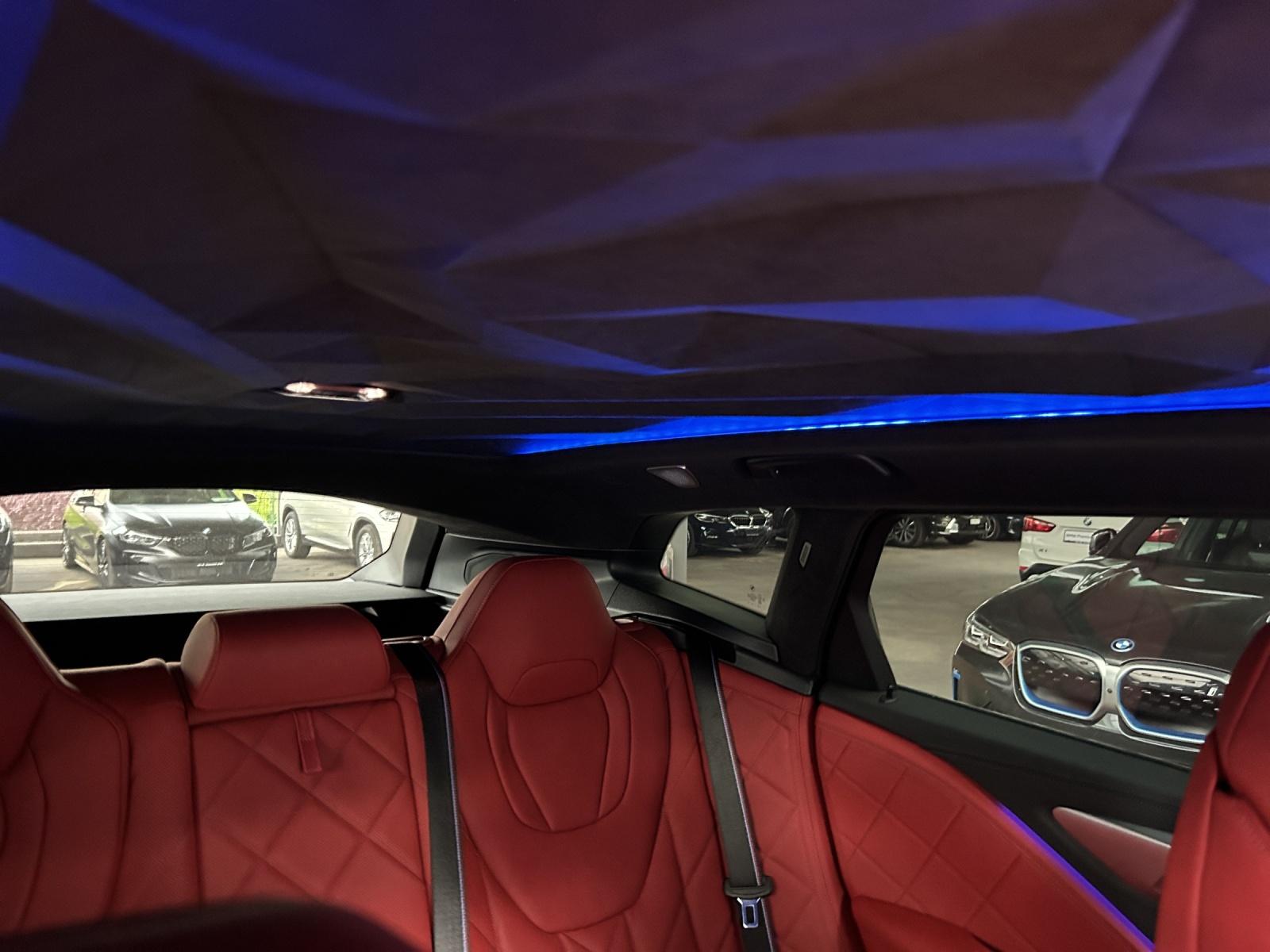 BMW XM Plug-in Hybrid-image-27