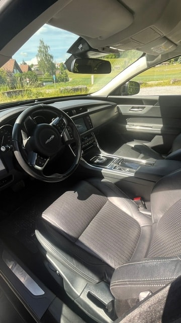 JAGUAR 2.0 D Sportbrake-image-4