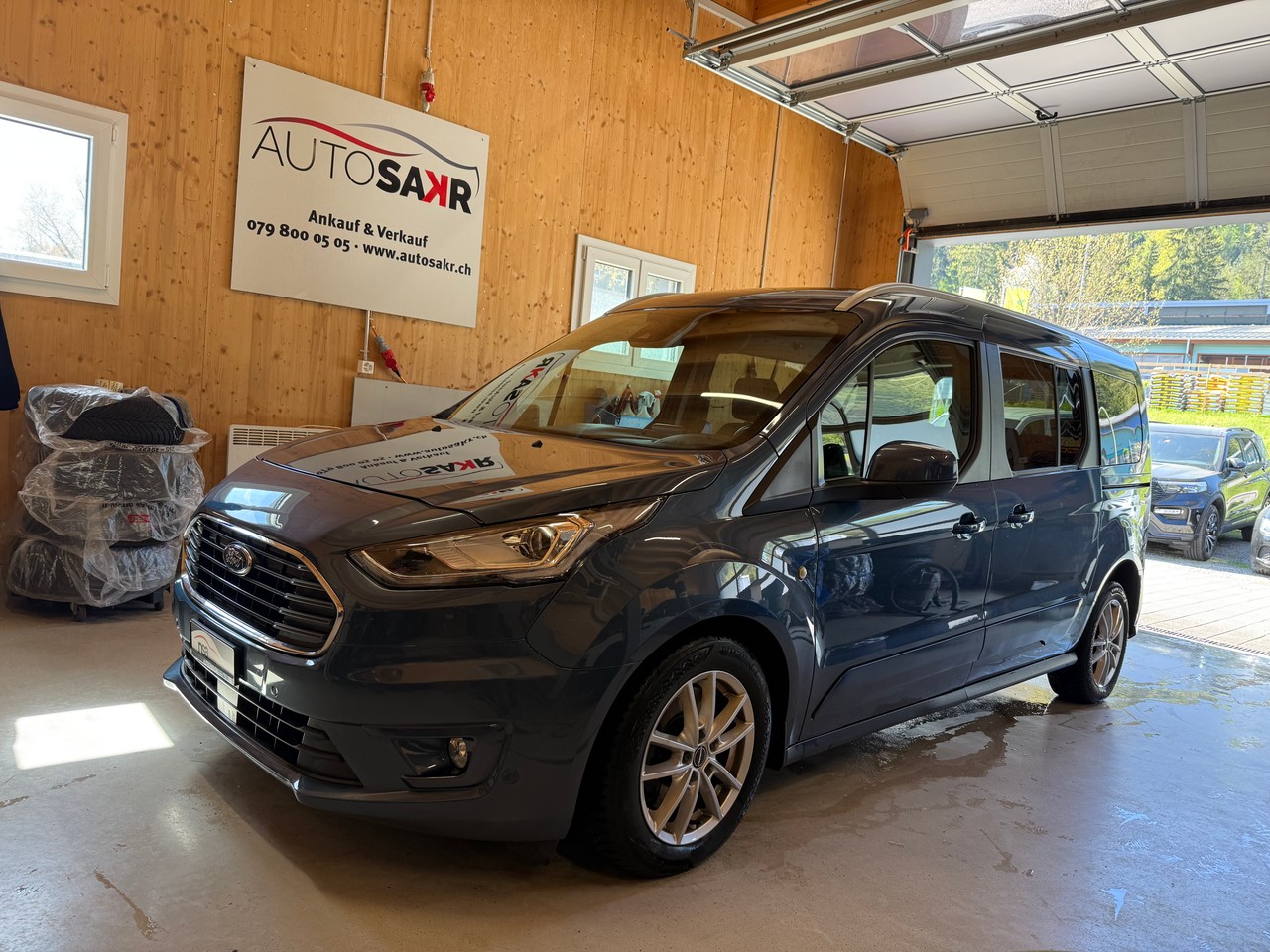 FORD Grand Tourneo Connect 1.5 EcoBlue Titanium Automat-image-0