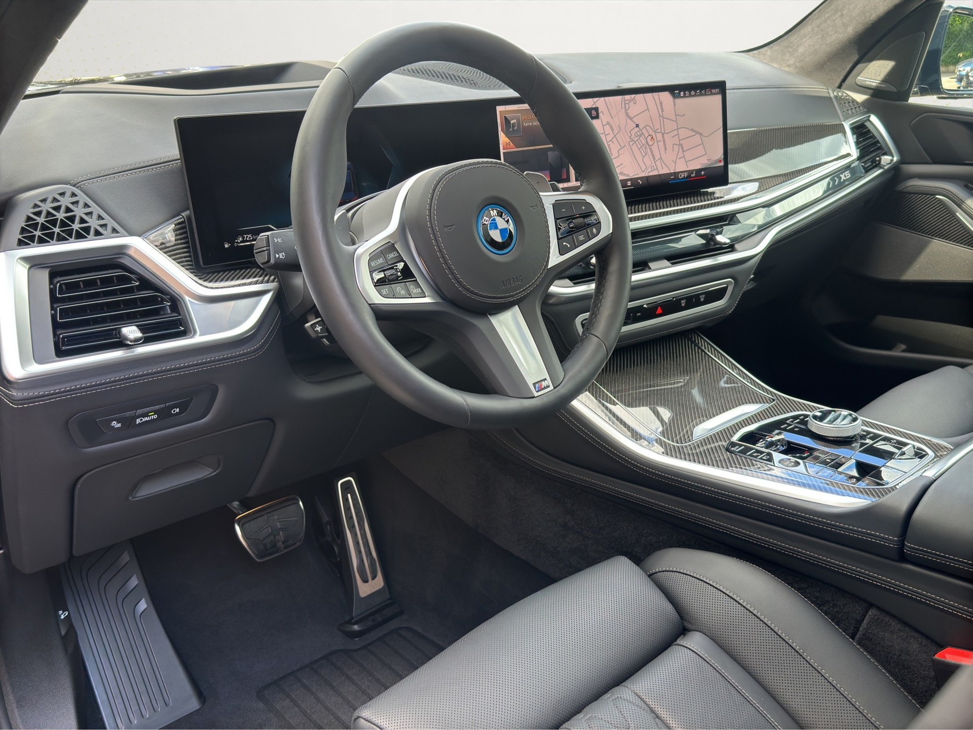 BMW X5 xDrive 50e M Sport Pro (CH) INDIVIDUAL-image-9