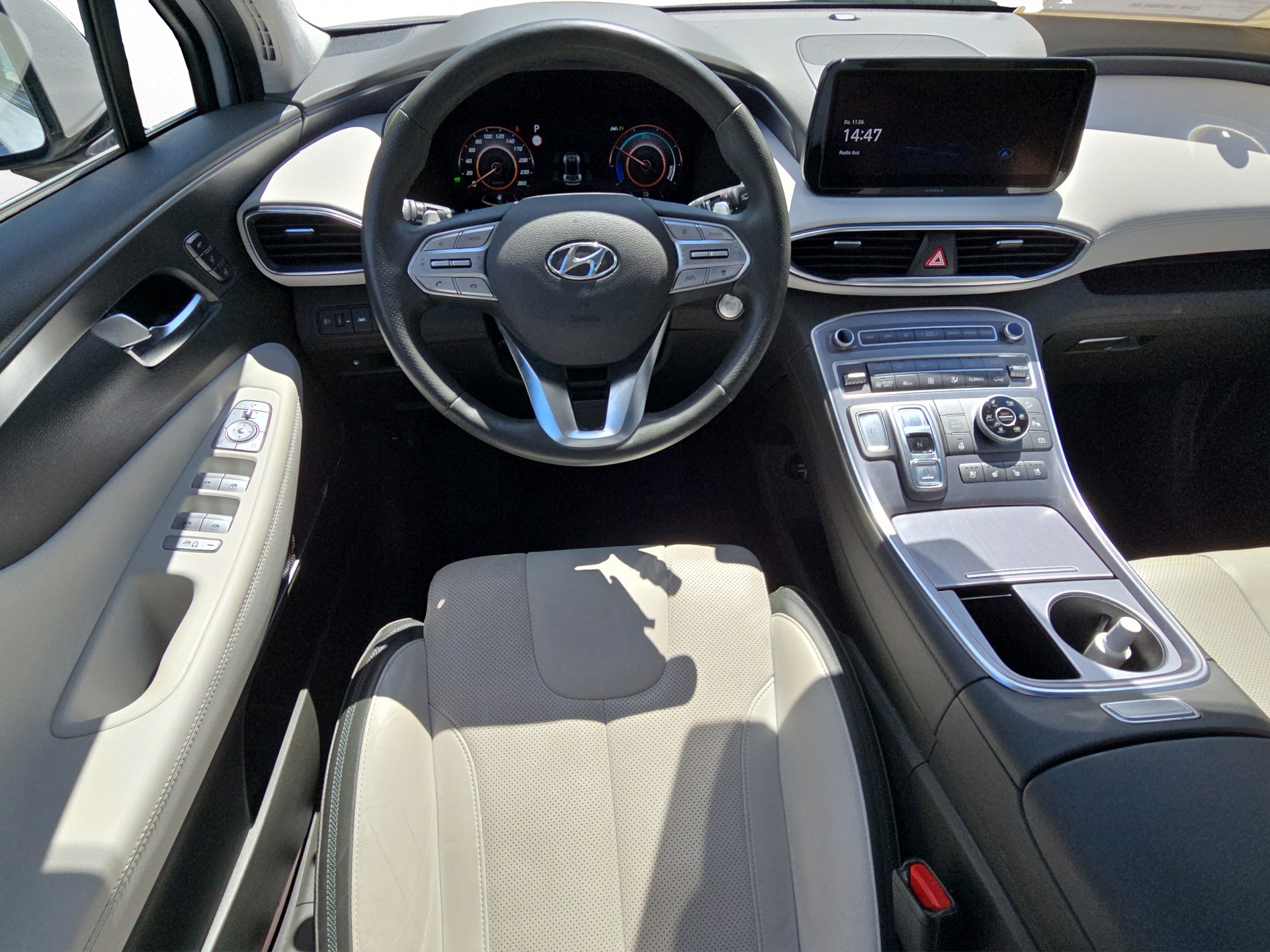 HYUNDAI Santa Fe 1.6 T-GDi Plug-in Hybrid Vertex 4WD-image-14