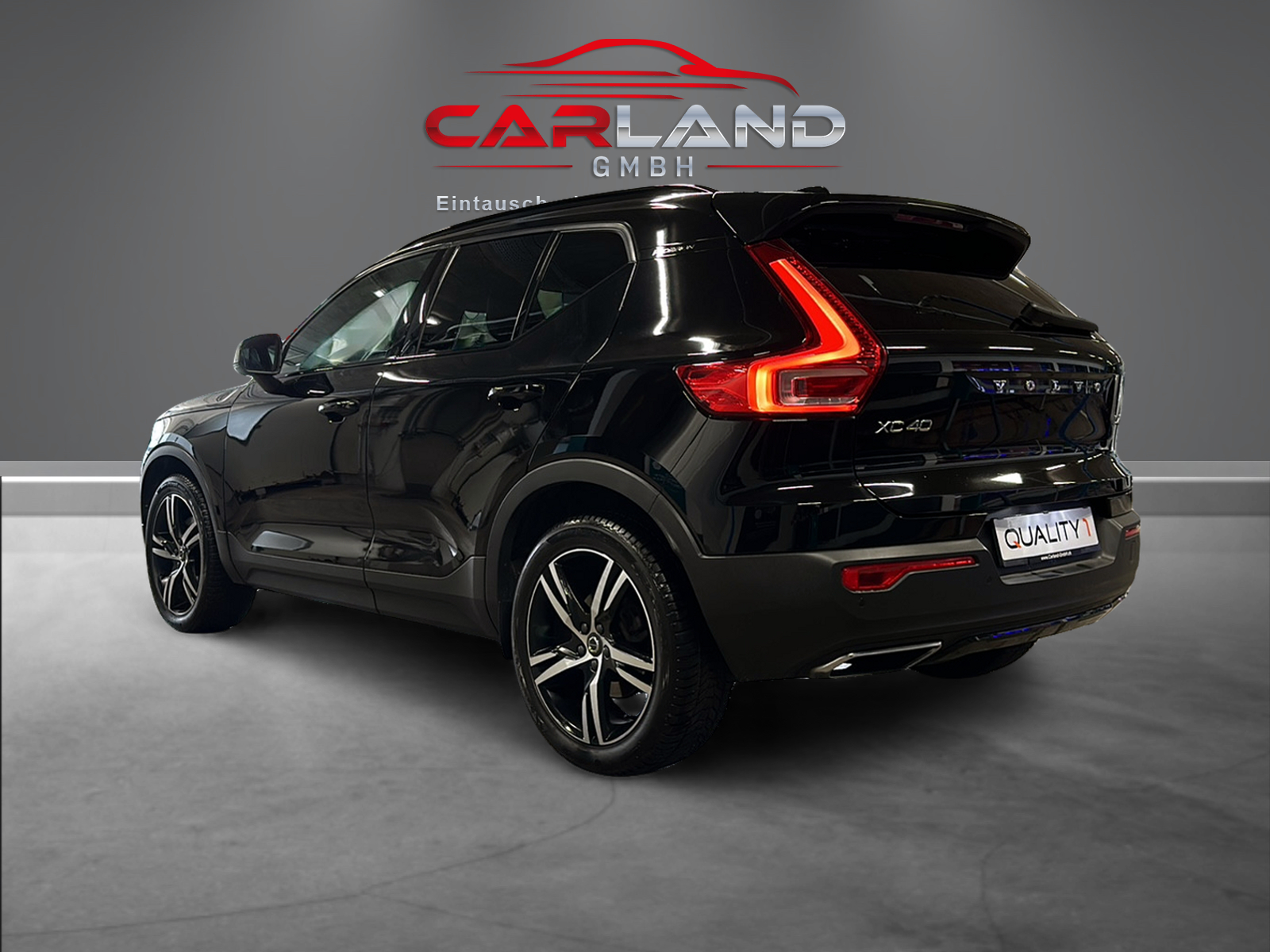 VOLVO XC40 D4 AWD R-Design Geartronic-image-2