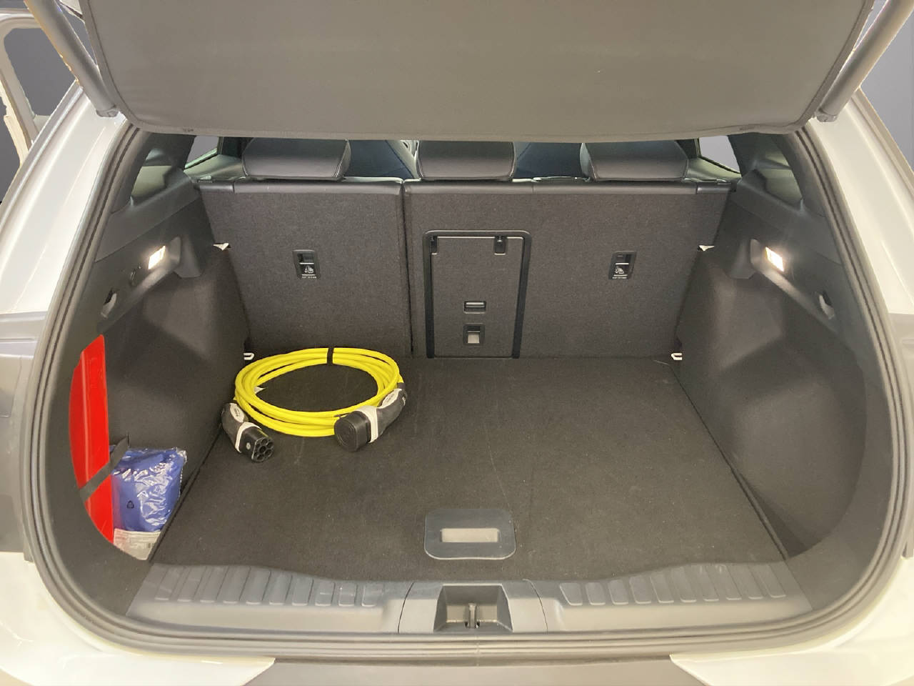 FORD Explorer 77kWh Dual Extended Range Premium AWD-image-6
