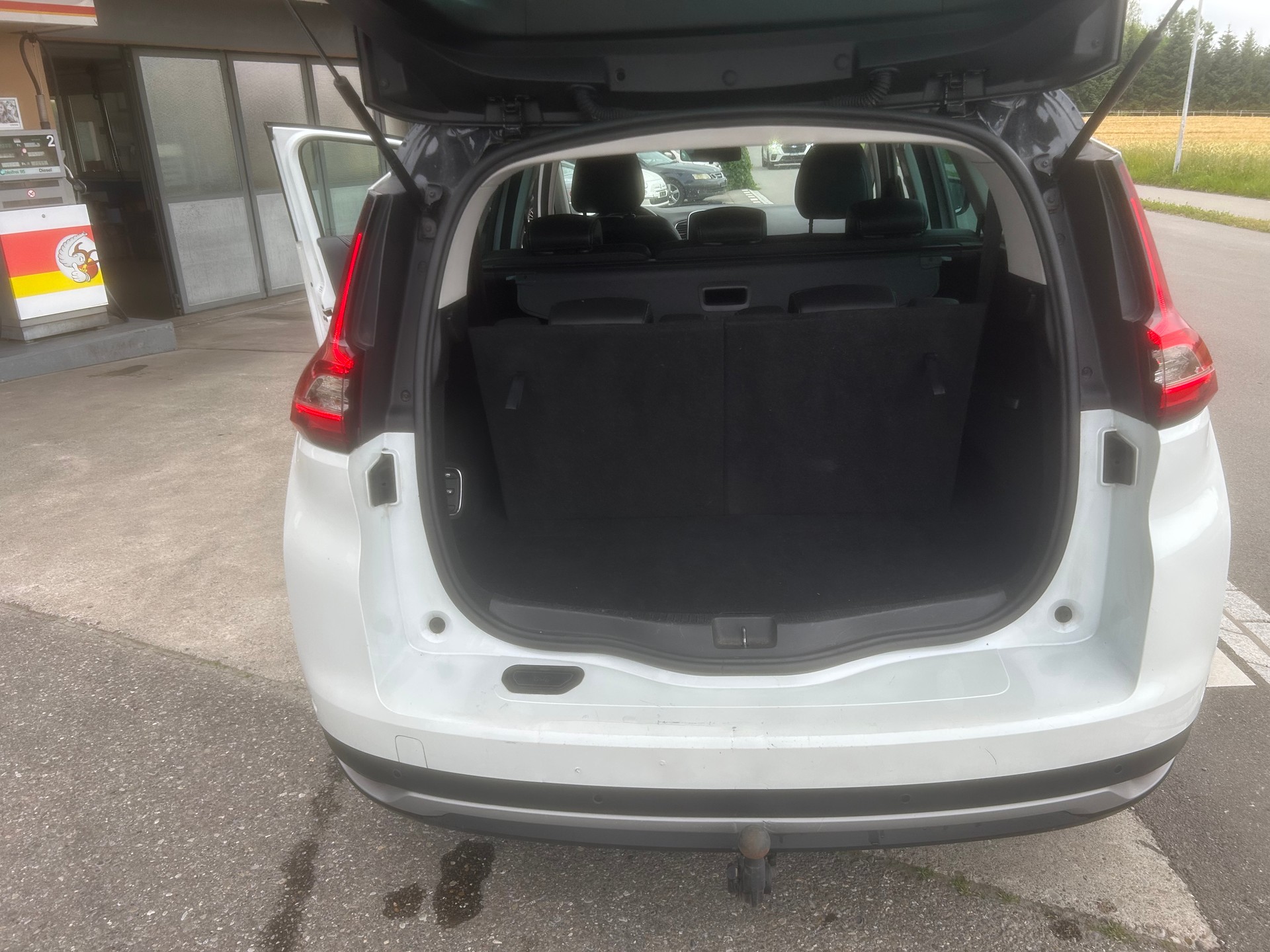 RENAULT Grand Scénic 1.6 dCi Intens EDC-image-11