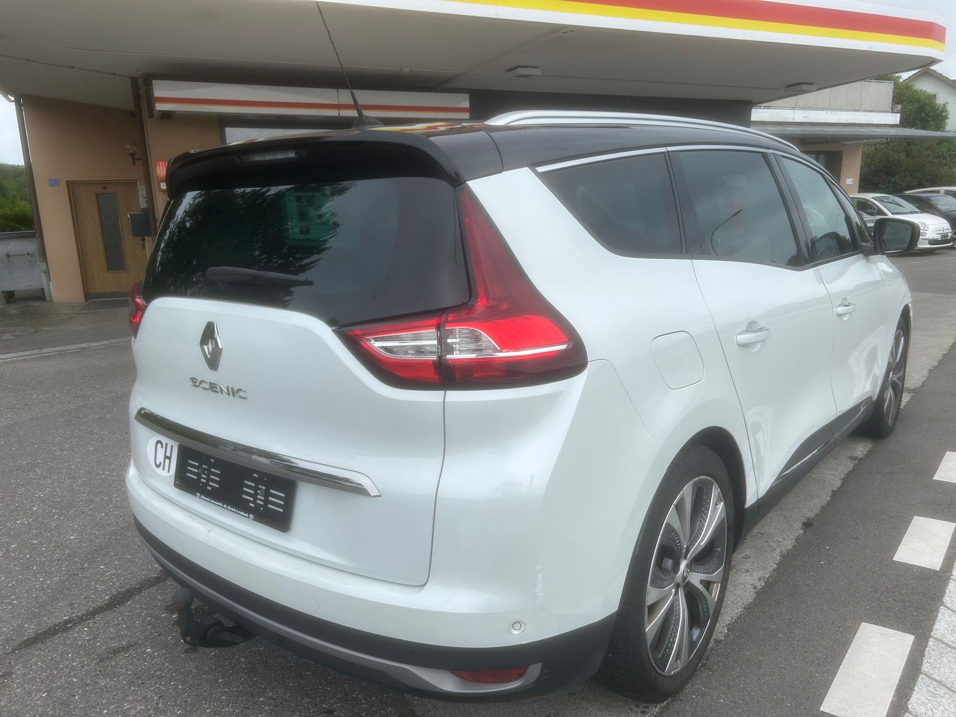 RENAULT Grand Scénic 1.6 dCi Intens EDC-image-2
