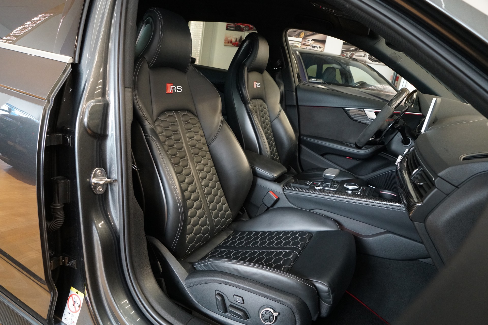 AUDI RS4 Avant 2.9 TFSI quattro tiptronic APR Carbon Air Intake-image-27