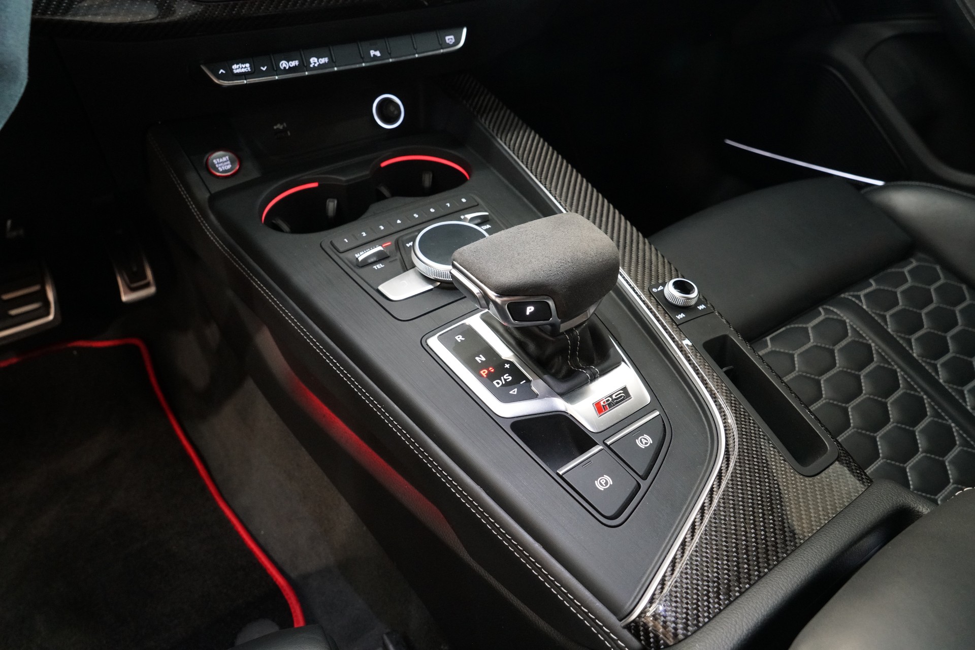 AUDI RS4 Avant 2.9 TFSI quattro tiptronic APR Carbon Air Intake-image-24