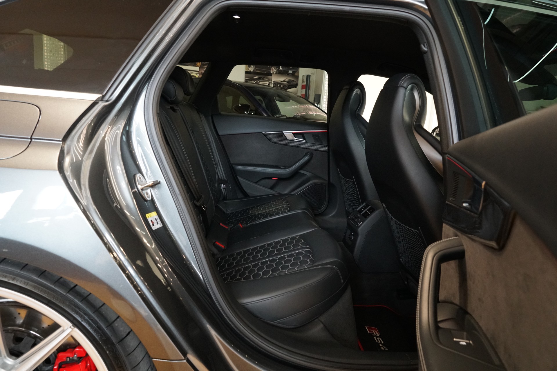 AUDI RS4 Avant 2.9 TFSI quattro tiptronic APR Carbon Air Intake-image-26