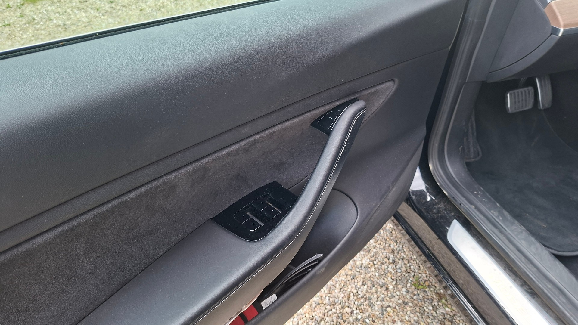 TESLA Model 3 Long Range Dual Motor AWD-image-10