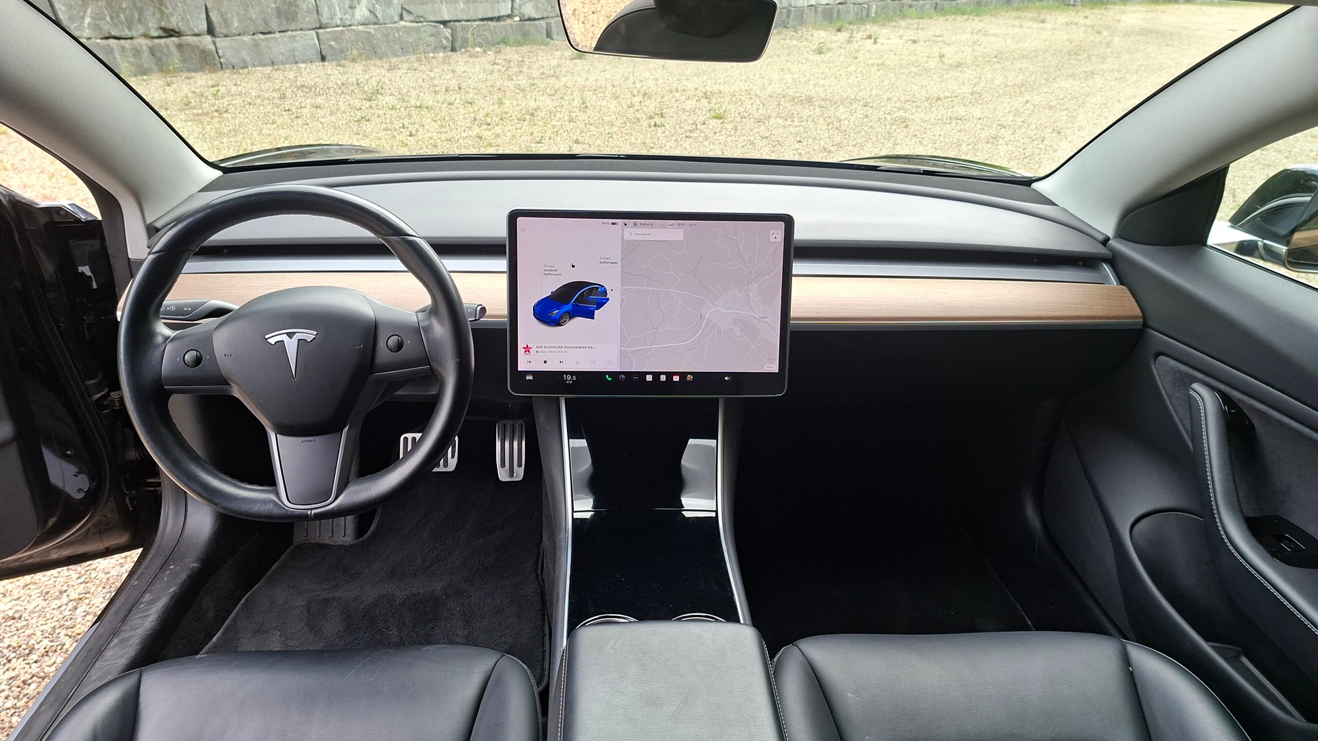 TESLA Model 3 Long Range Dual Motor AWD-image-13