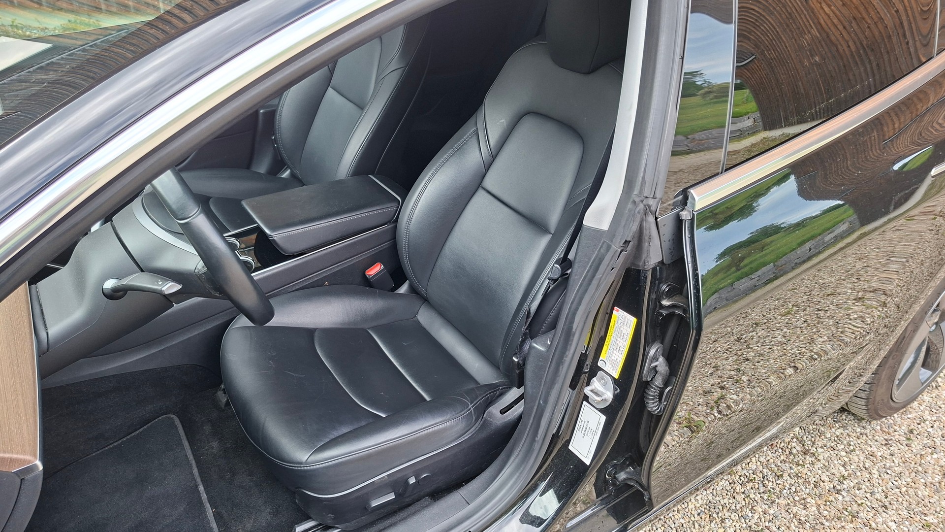 TESLA Model 3 Long Range Dual Motor AWD-image-8