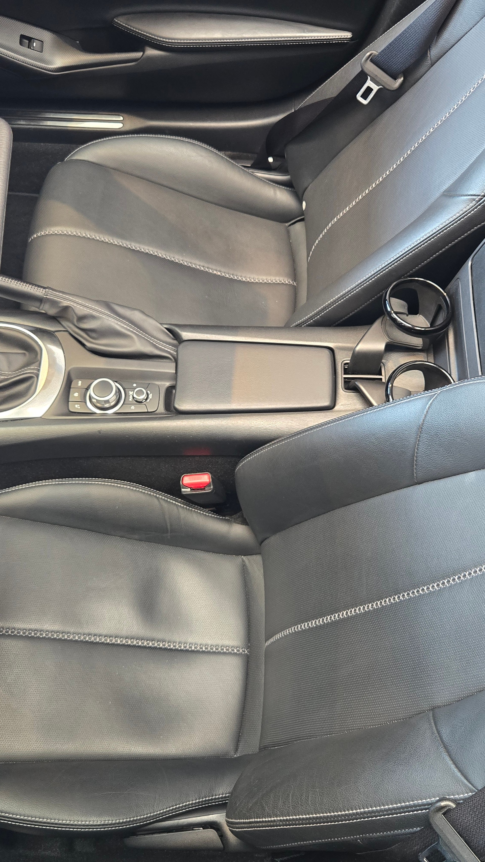 MAZDA MX-5 SKYACTIV-G 184 Revolution-image-18