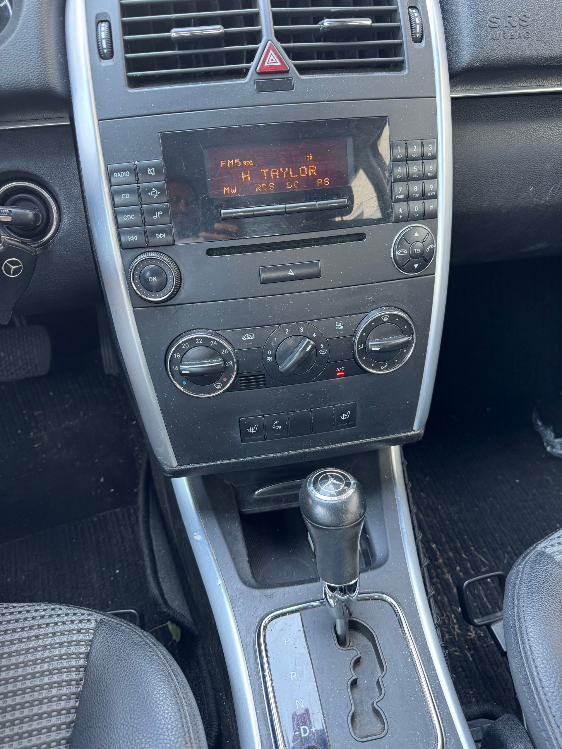 MERCEDES-BENZ B 200 CDI-image-5