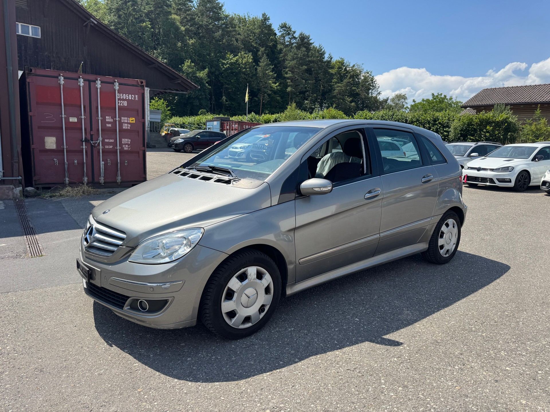 MERCEDES-BENZ B 200 CDI-image-3