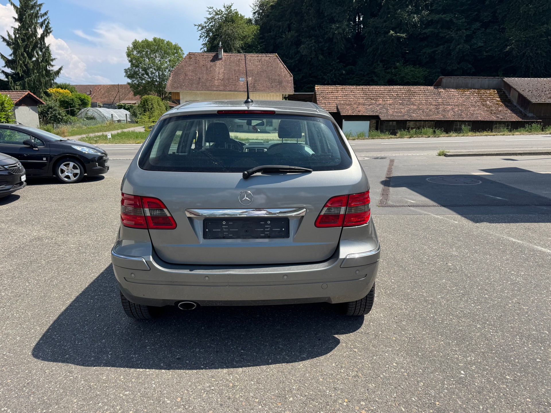 MERCEDES-BENZ B 200 CDI-image-1