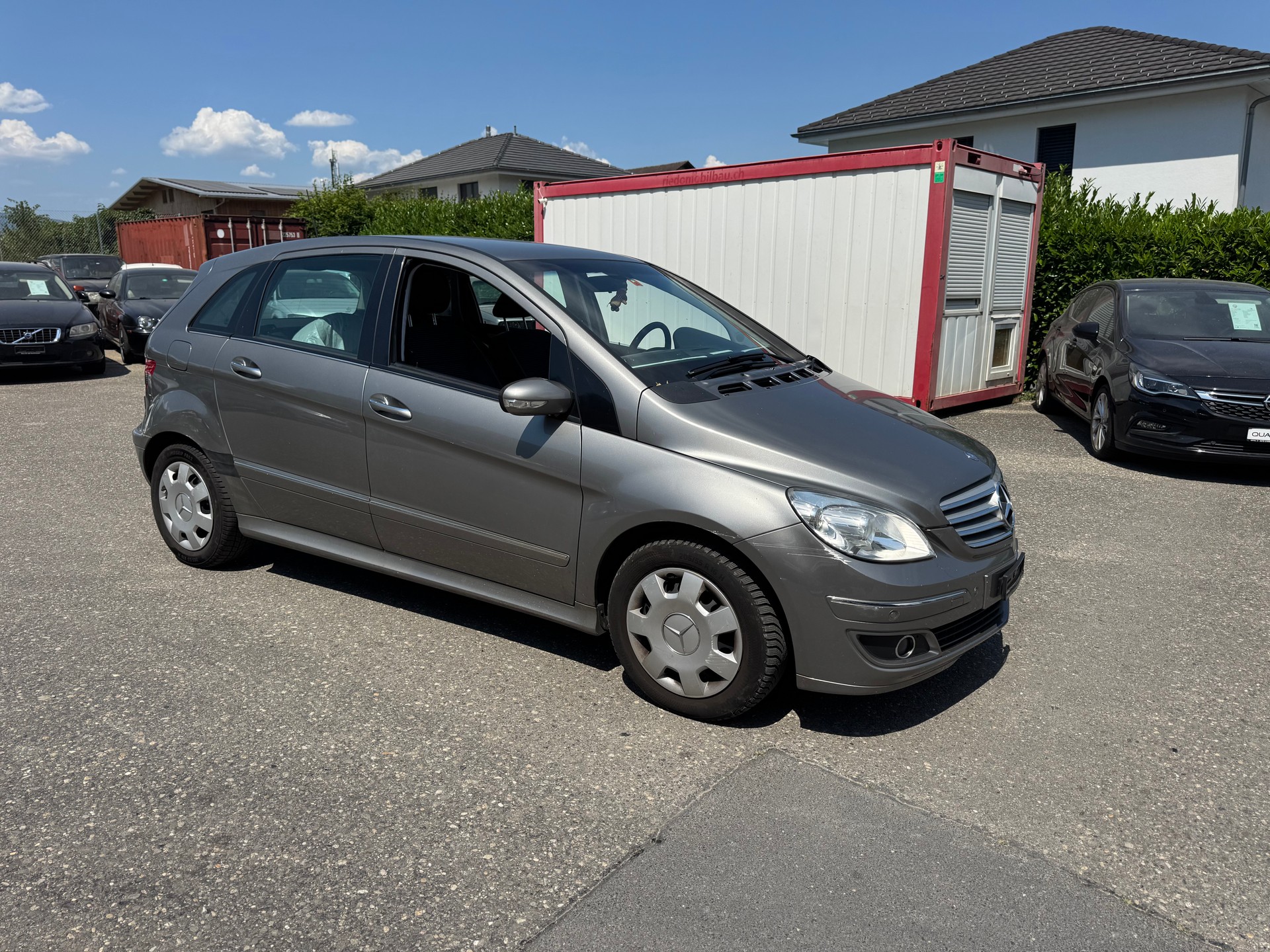 MERCEDES-BENZ B 200 CDI-image-4