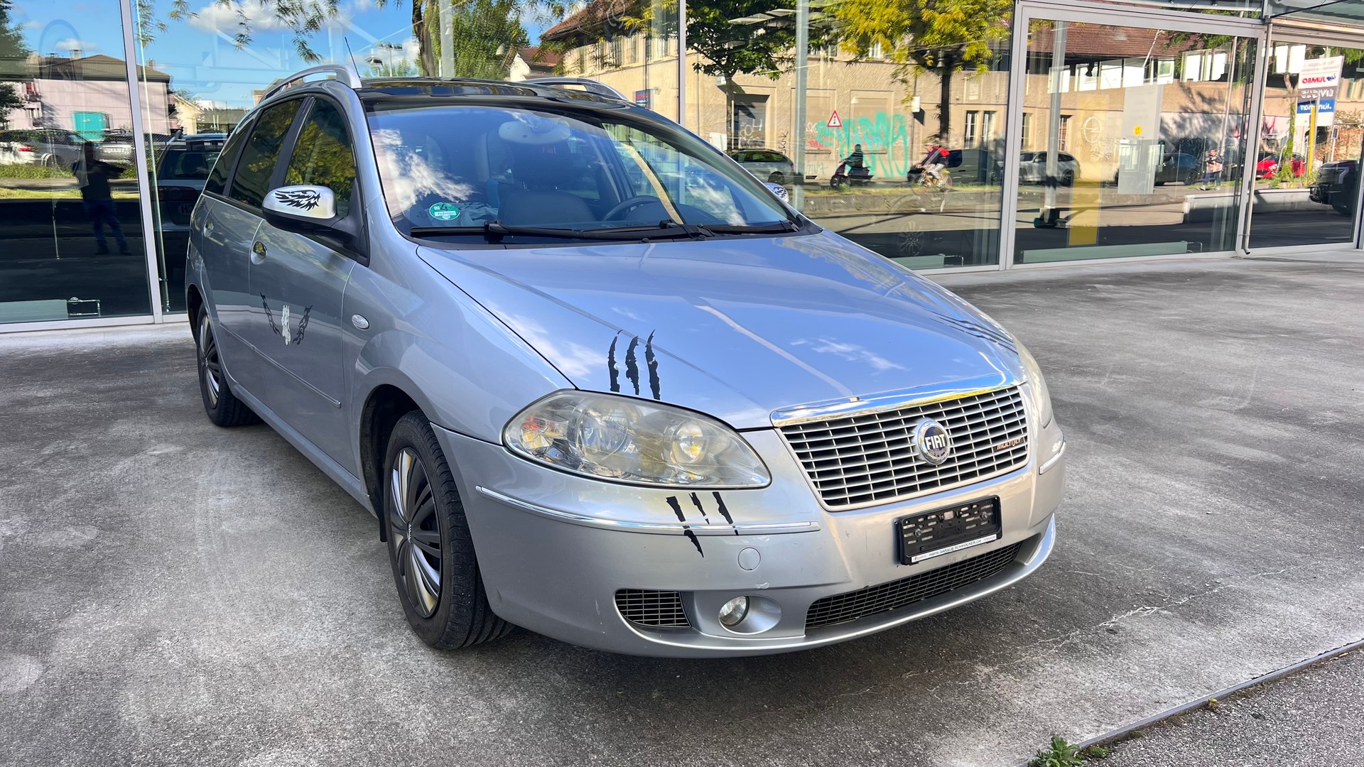 FIAT Croma 2.4 20V JTD Lusso Automatic-image-1