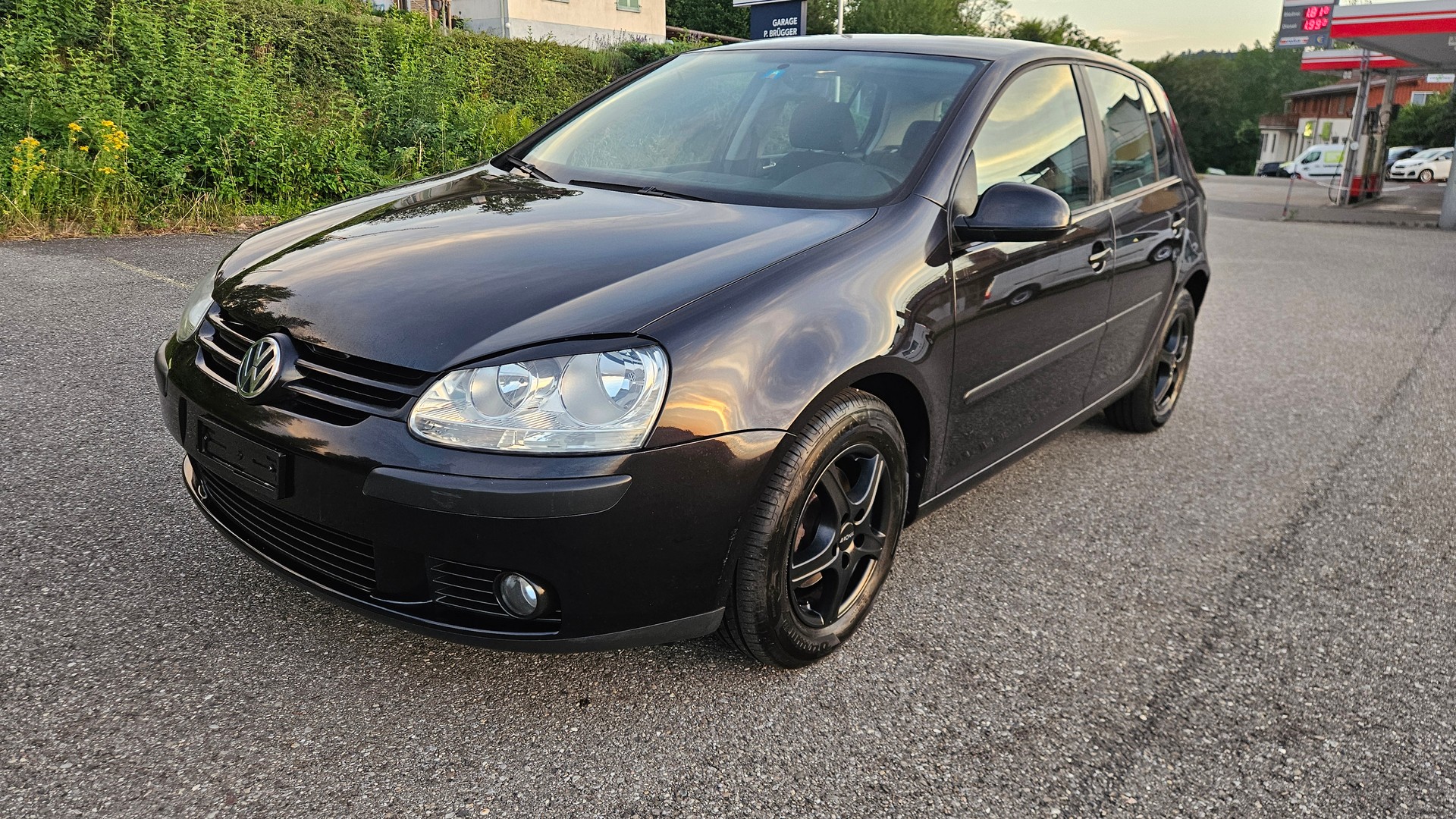 VW Golf 1.6 FSI Trendline-image-2
