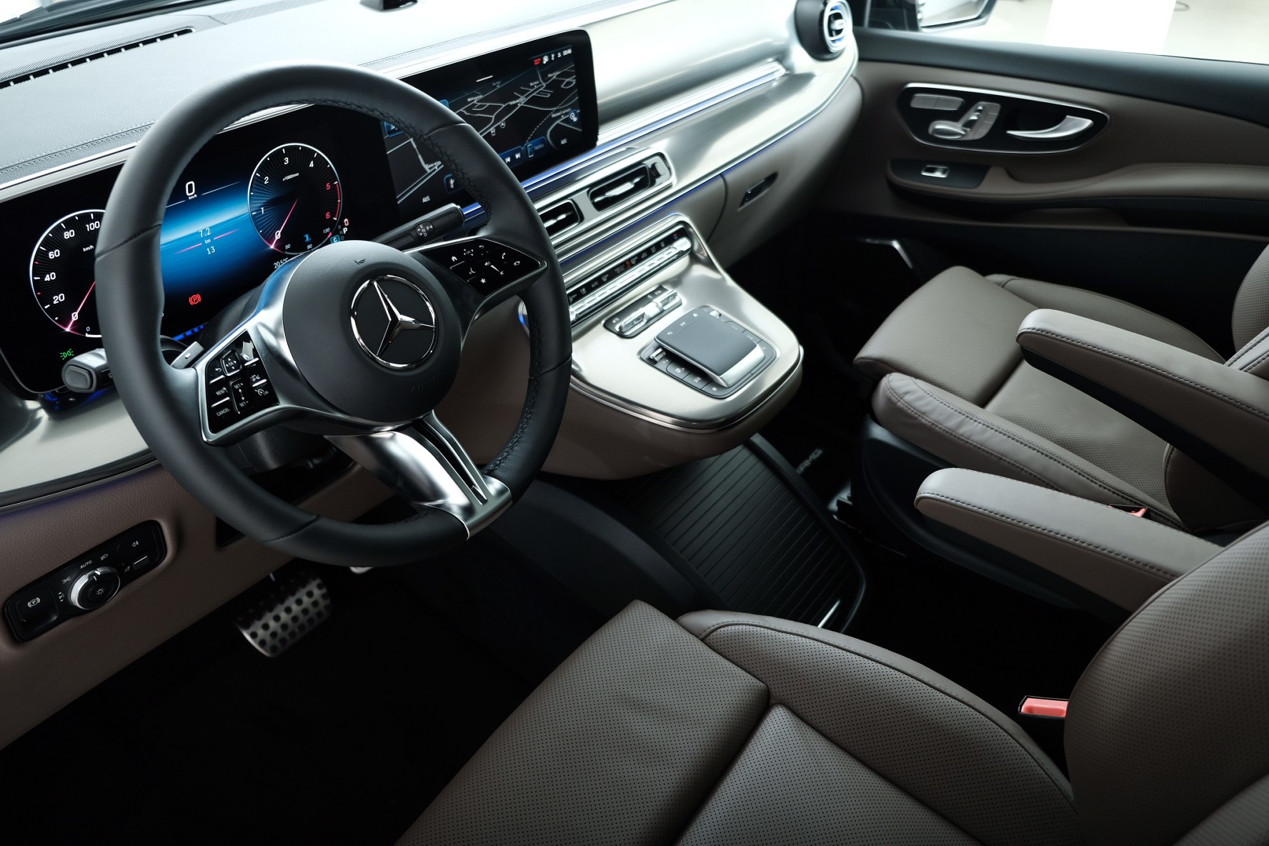MERCEDES-BENZ V 300 d lang Exclusive 4Matic 9G-Tronic-image-9