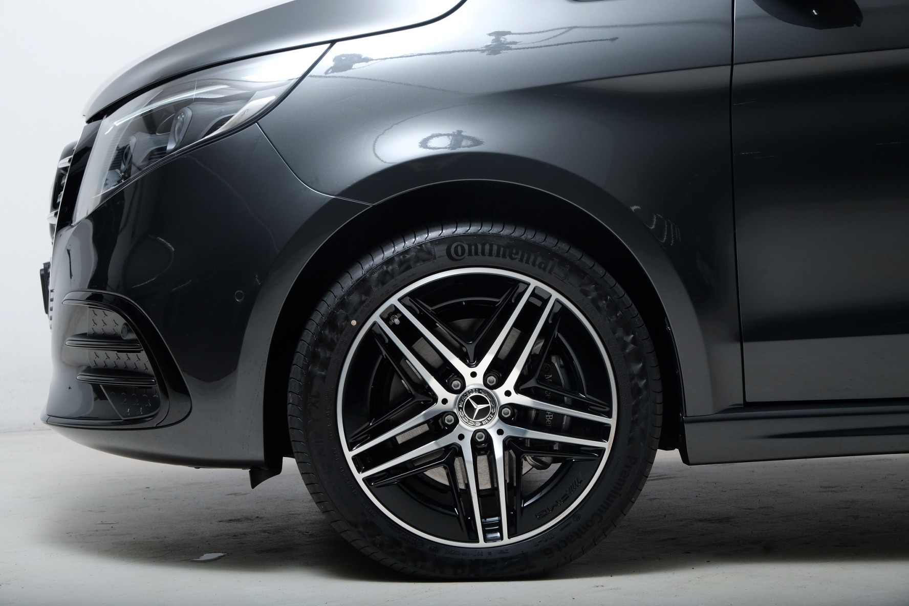 MERCEDES-BENZ V 300 d lang Exclusive 4Matic 9G-Tronic-image-2