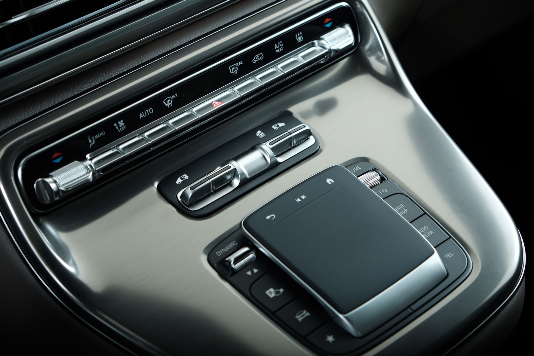 MERCEDES-BENZ V 300 d lang Exclusive 4Matic 9G-Tronic-image-8