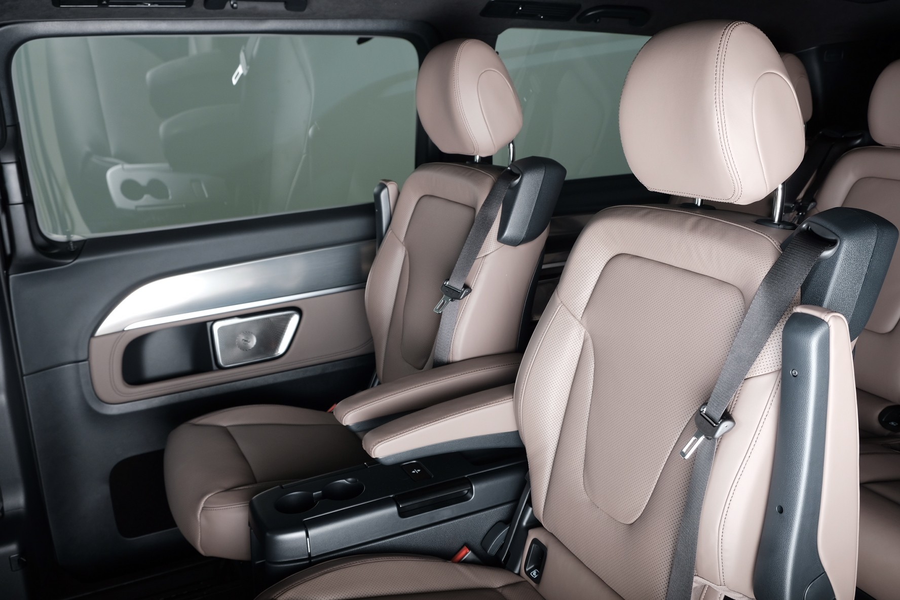 MERCEDES-BENZ V 300 d lang Exclusive 4Matic 9G-Tronic-image-12