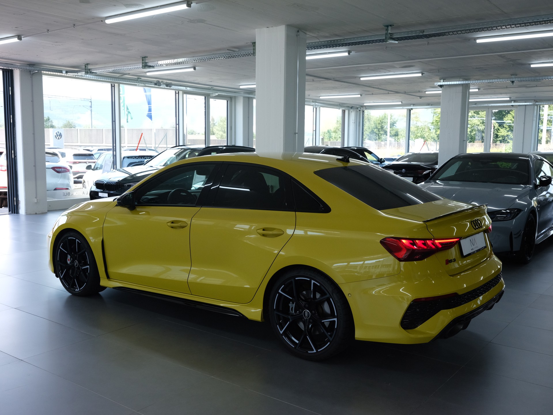 AUDI RS3 Limousine 2.5 TSI quattro S-tronic *RS-Performance* *360 Kamera* *Sitzheizung*-image-16