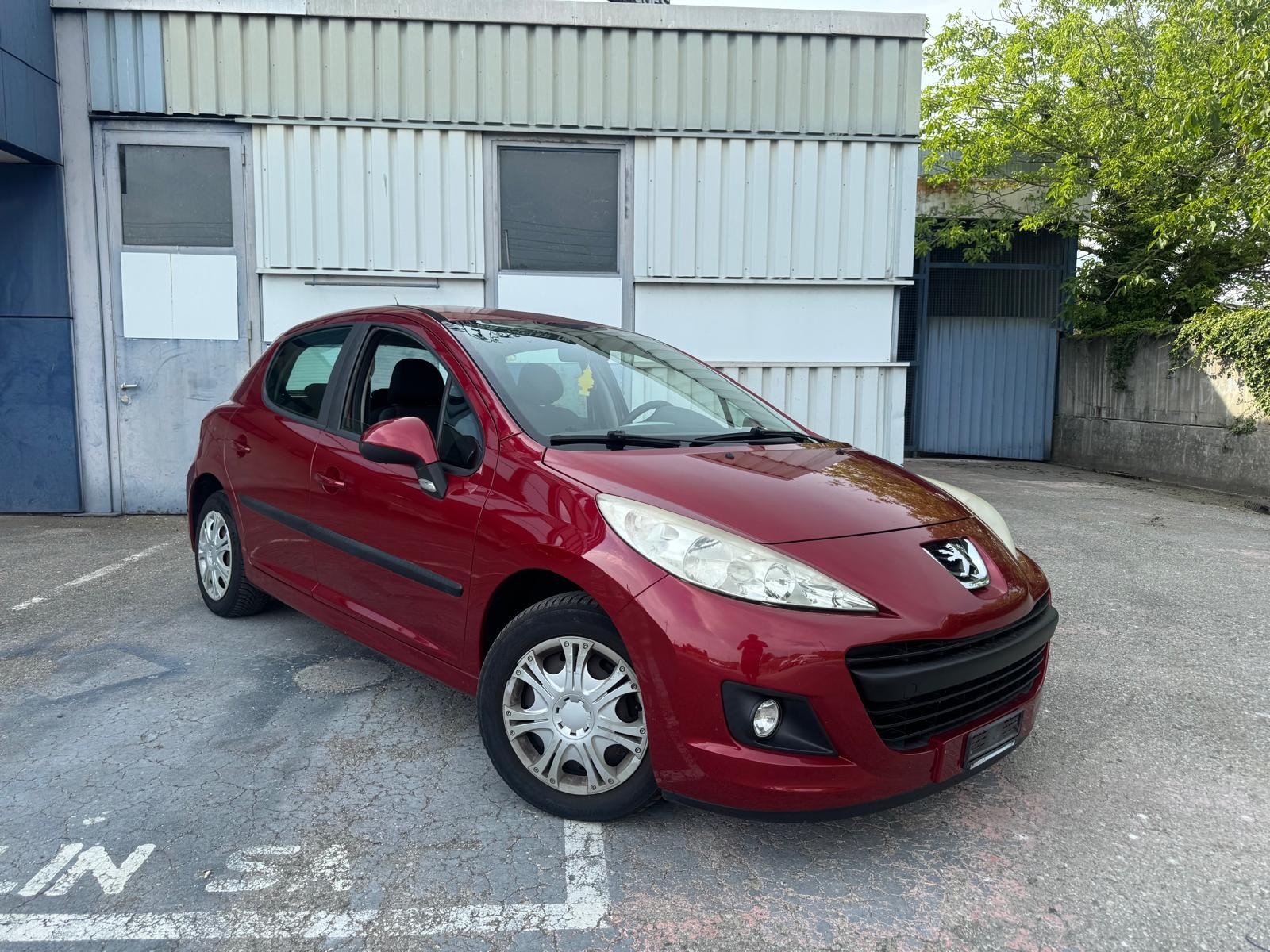 PEUGEOT 207 1.4 16V Trendy Clim-image-1