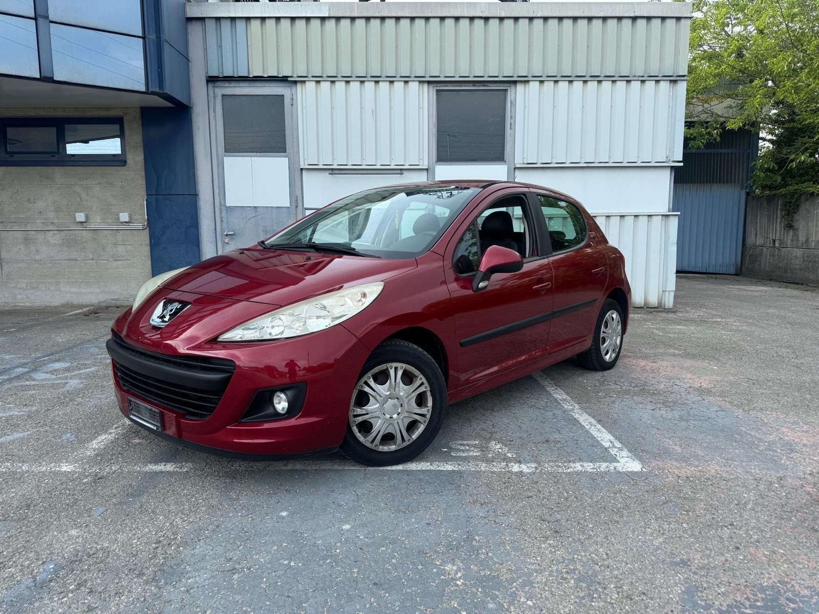 PEUGEOT 207 1.4 16V Trendy Clim-image-0