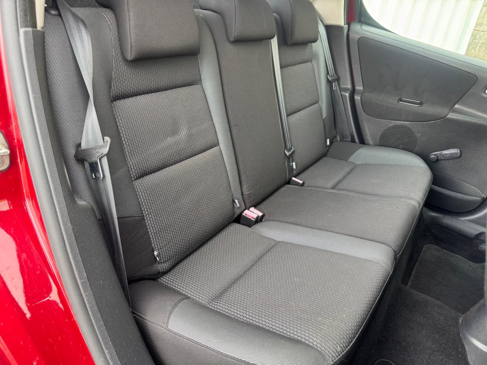 PEUGEOT 207 1.4 16V Trendy Clim-image-10