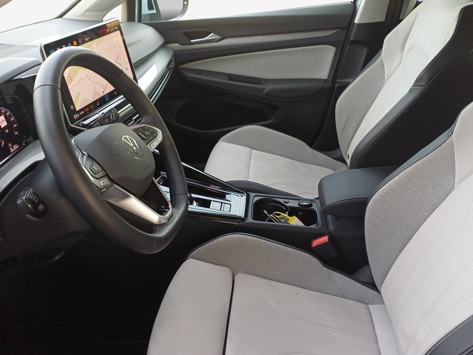 VW Golf 1.5 e TSI mHEV Style DSG-image-7
