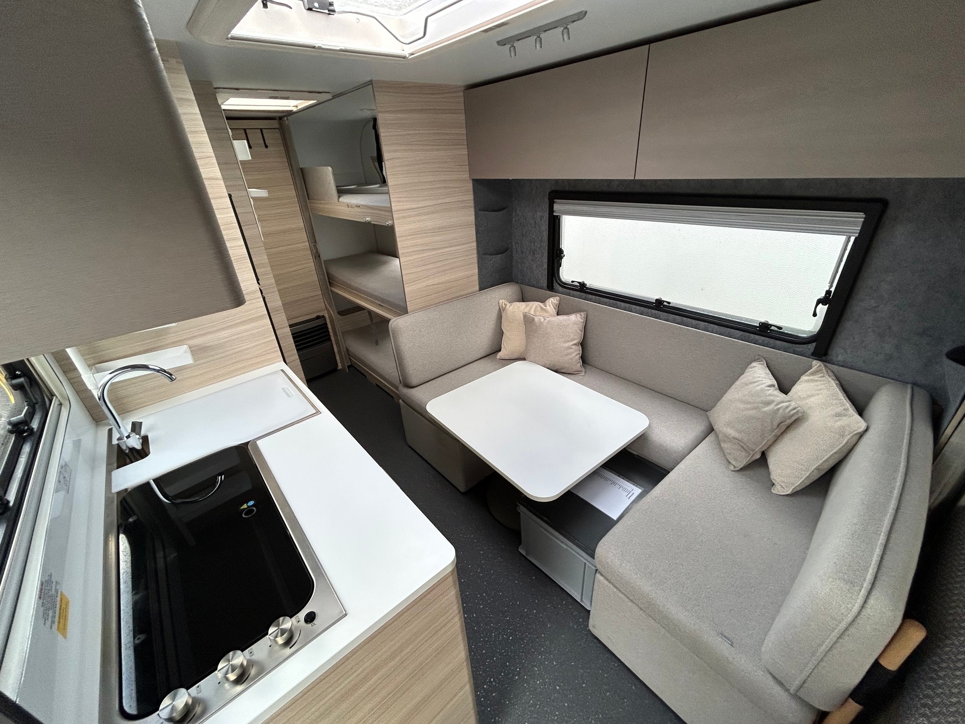 ADRIA Altea 552 PK3 Swiss Edition-image-9