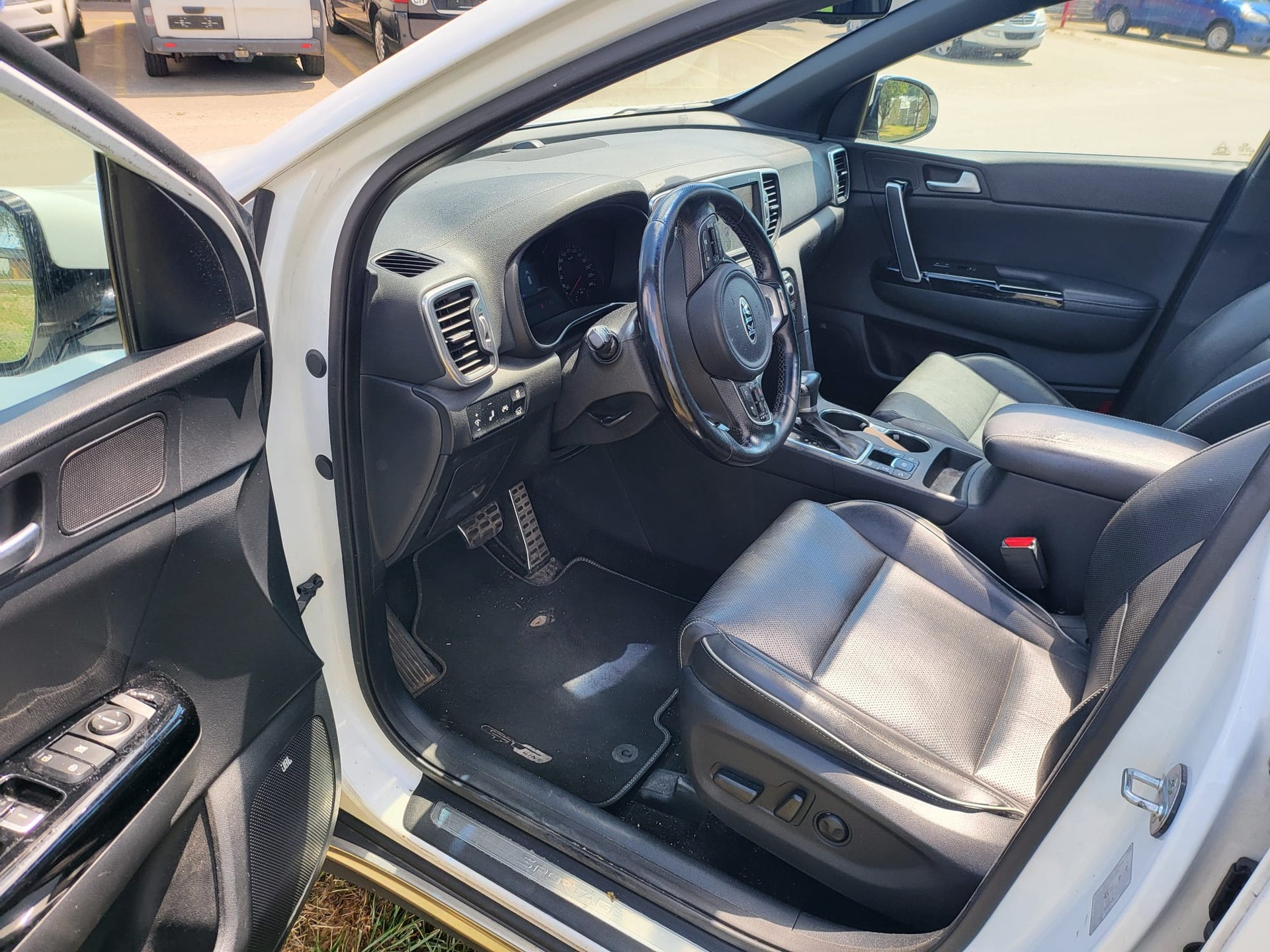 KIA Sportage 2.0CRDi Style GT Line 4WD Automat-image-10