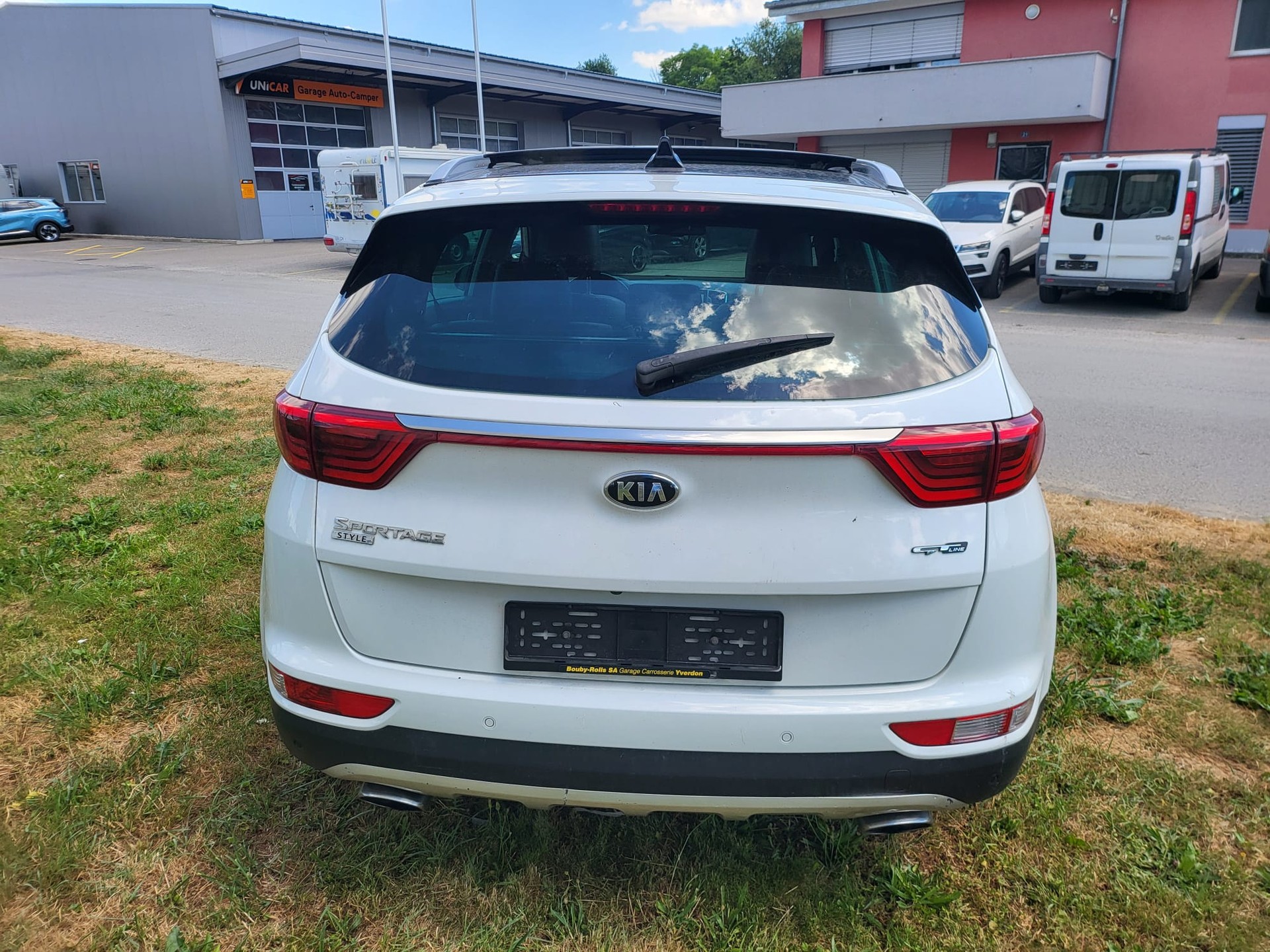 KIA Sportage 2.0CRDi Style GT Line 4WD Automat-image-7